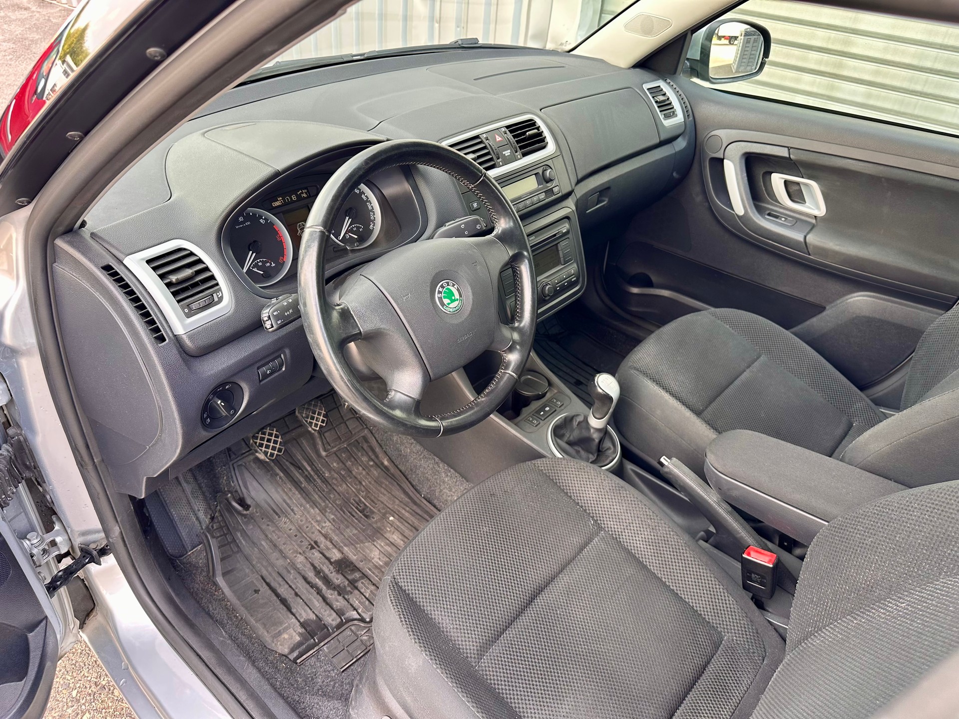 SKODA Fabia 1.4 TDI GreenLine-image-8