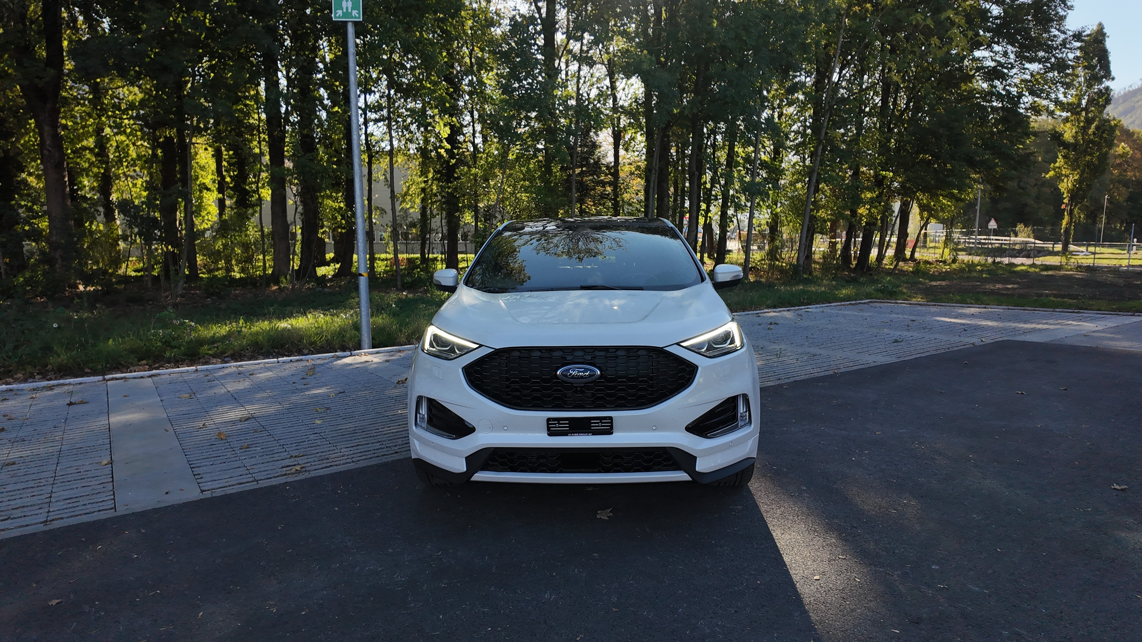 Car photo