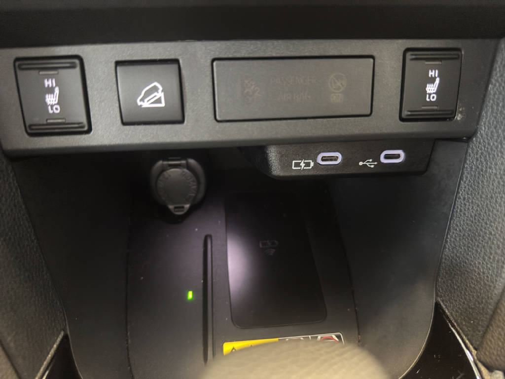 TOYOTA Yaris Cross 1.5 VVT-i HSD Trend AWD-i-image-13