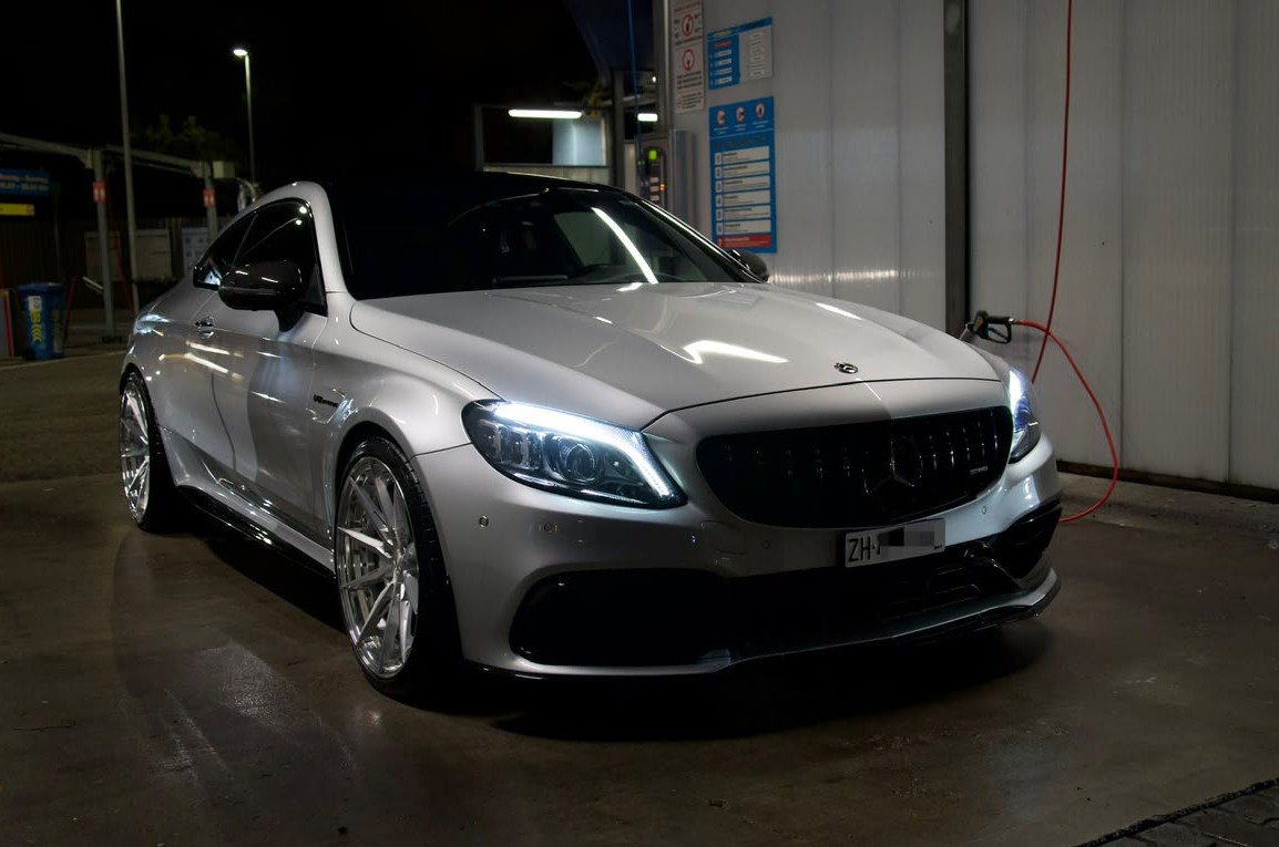 MERCEDES-BENZ C 63 AMG-image-4