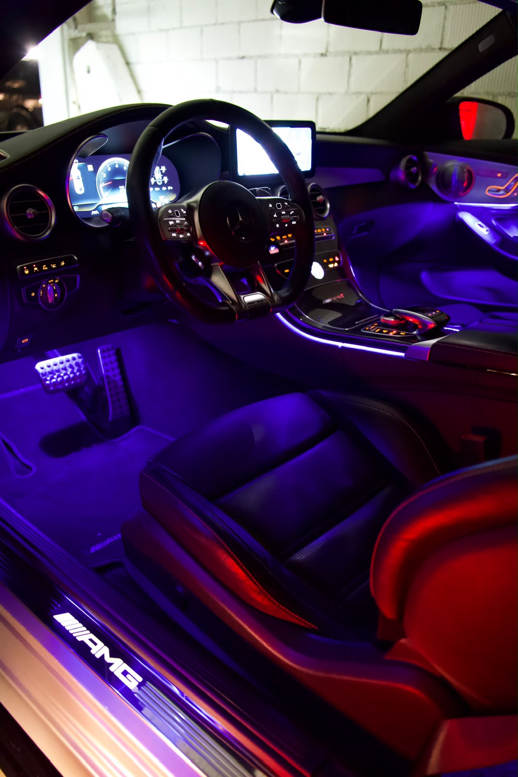 MERCEDES-BENZ C 63 AMG-image-5