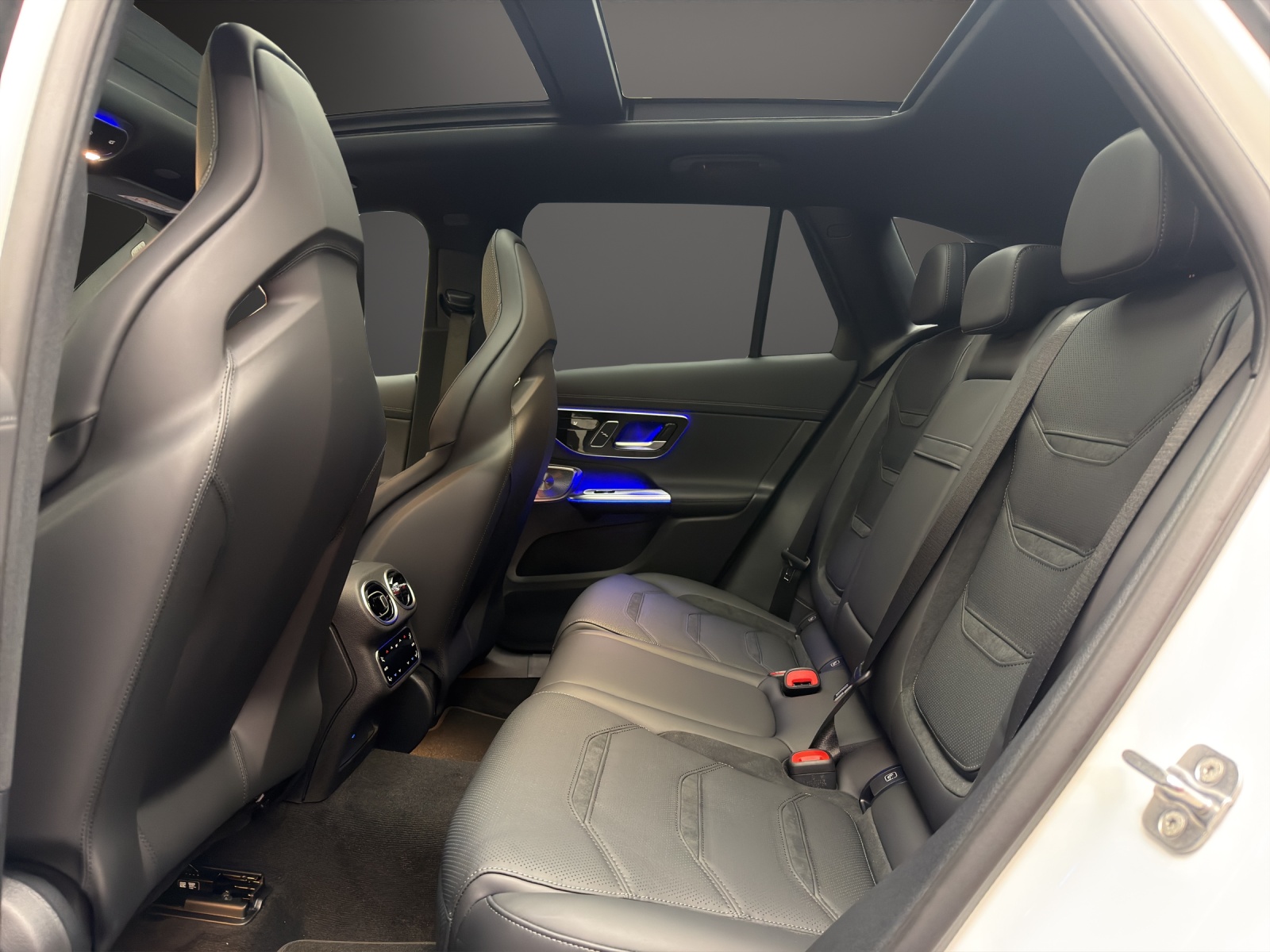 MERCEDES-BENZ AMG GLC 53 4MATIC+-image-10