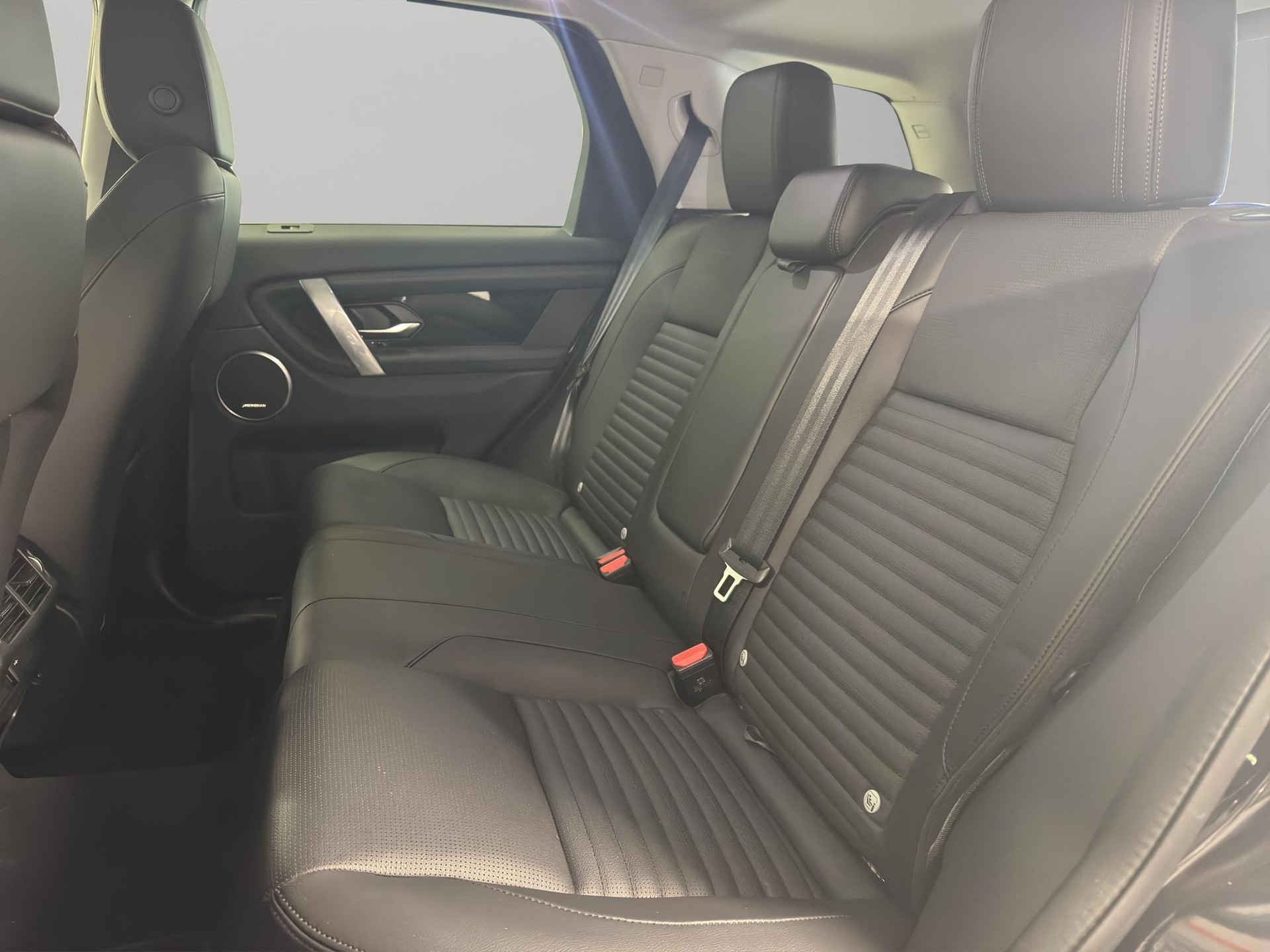 LAND ROVER Discovery Sport 2.0 SD4 200 SE-image-6