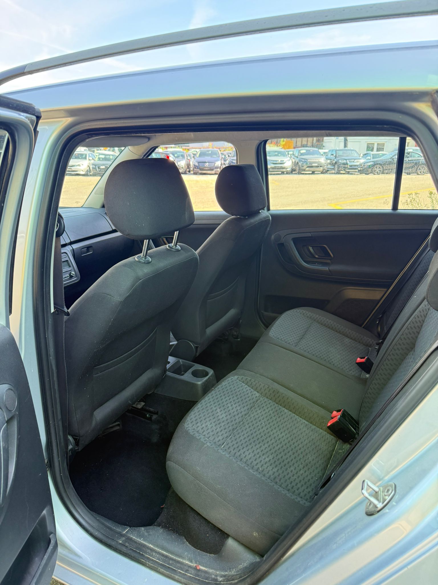 SKODA Fabia 1.6 TDI Ambiente-image-13