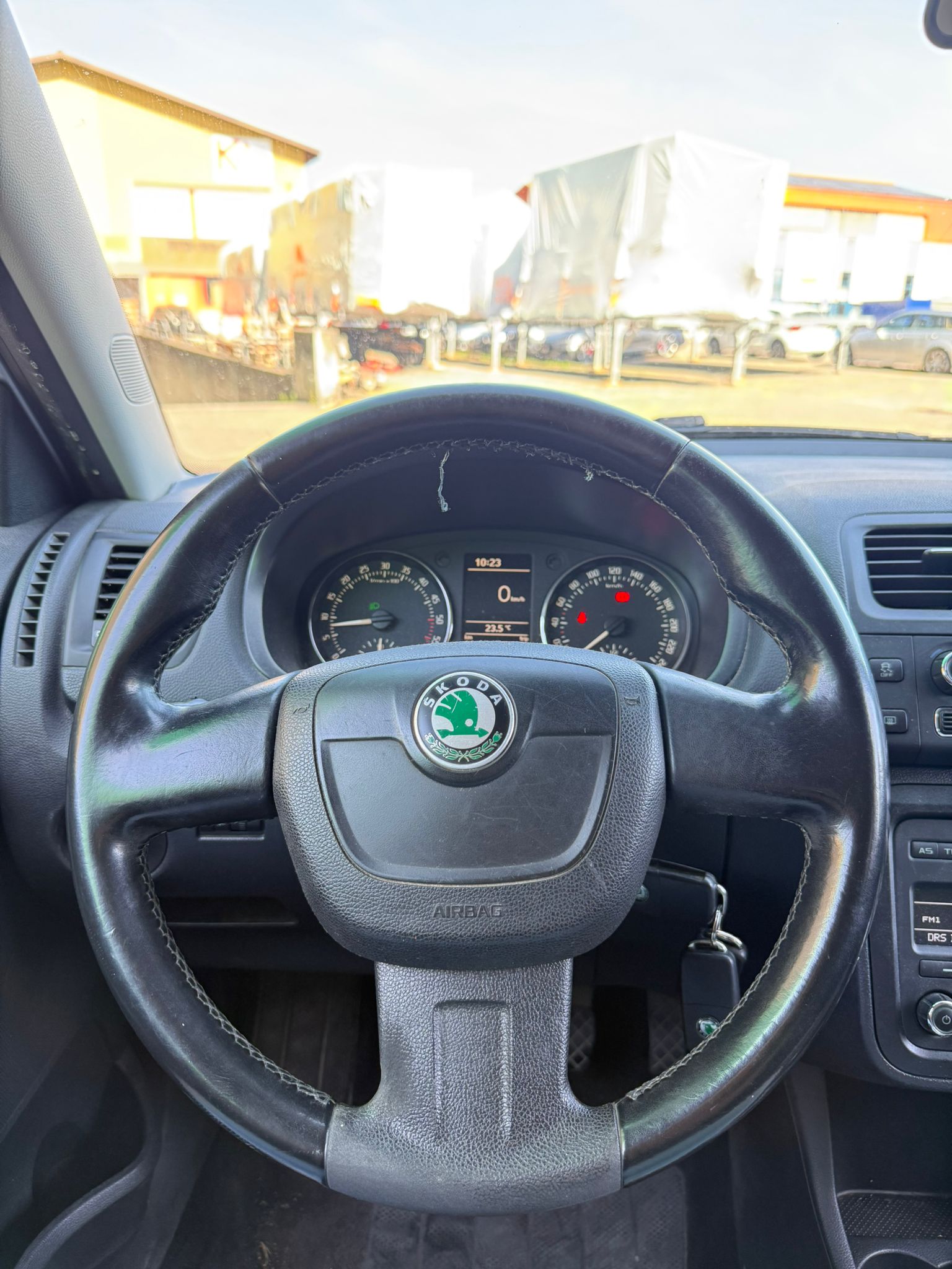 SKODA Fabia 1.6 TDI Ambiente-image-11