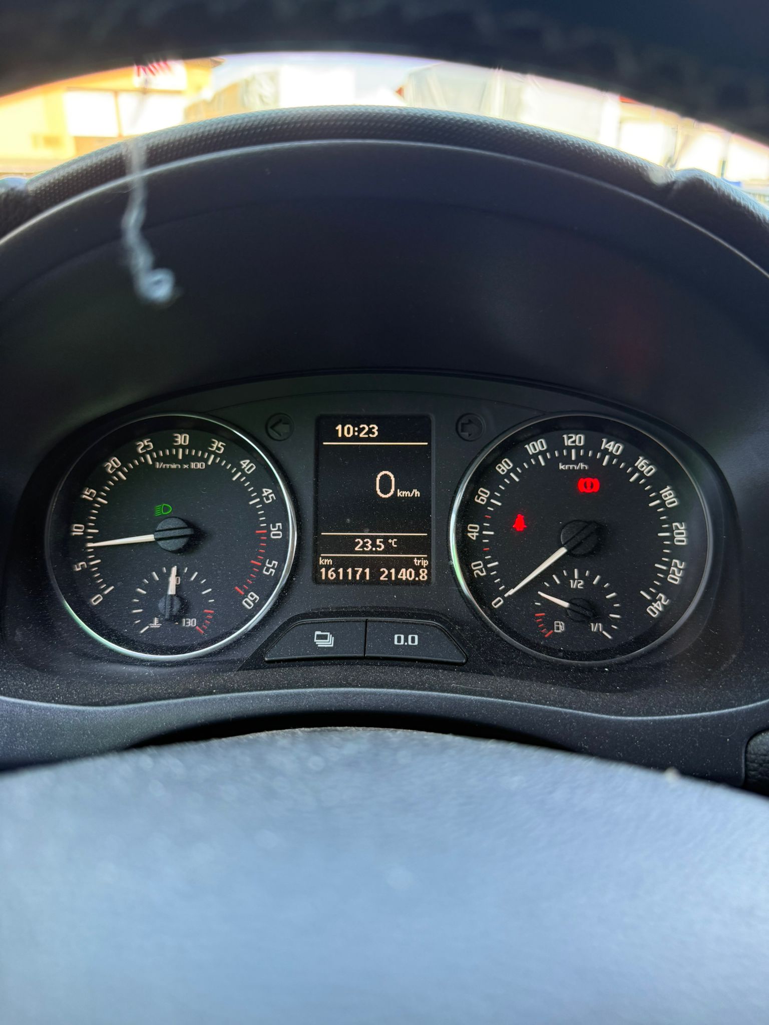 SKODA Fabia 1.6 TDI Ambiente-image-12