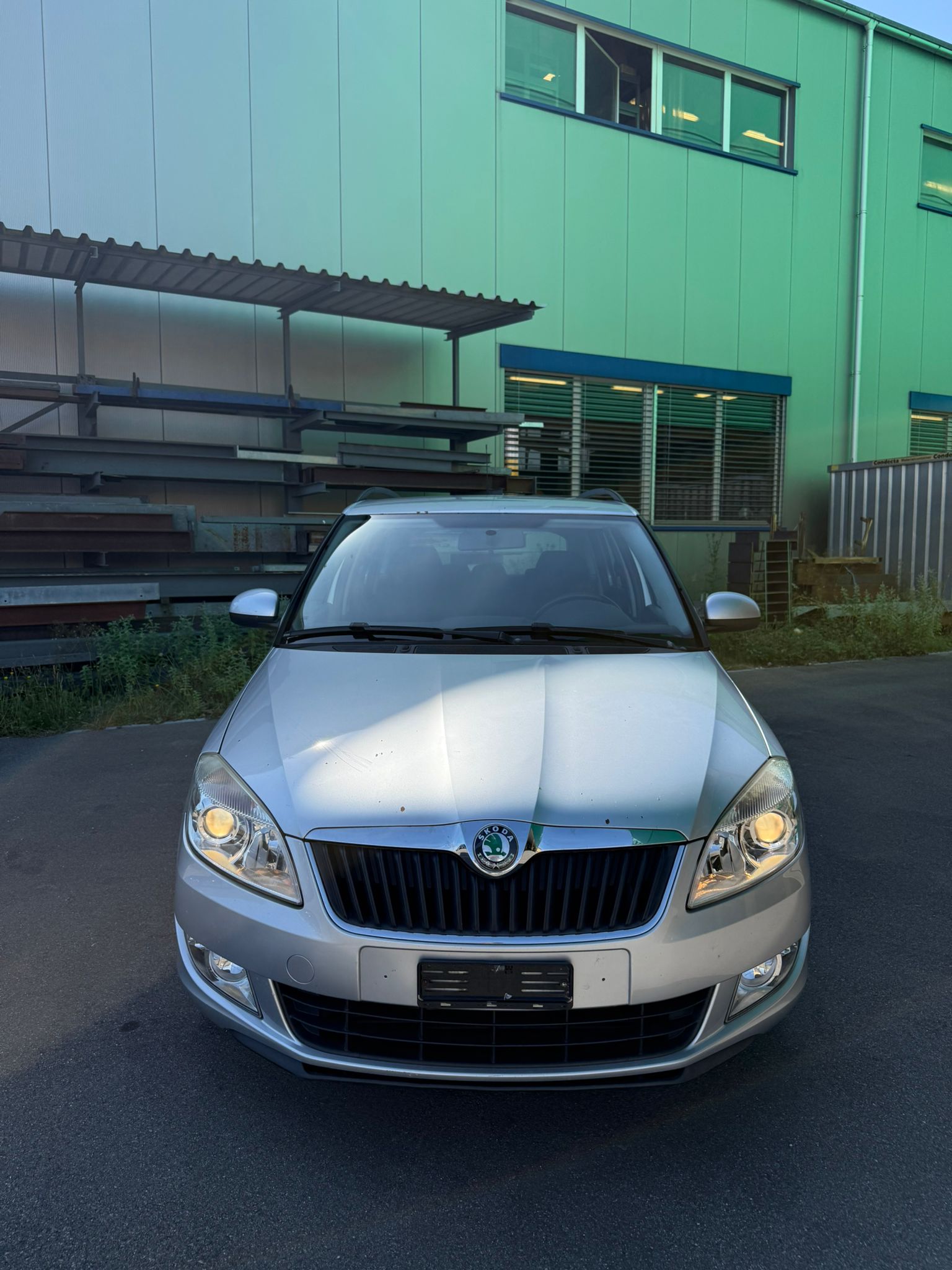 SKODA Fabia 1.6 TDI Ambiente-image-1