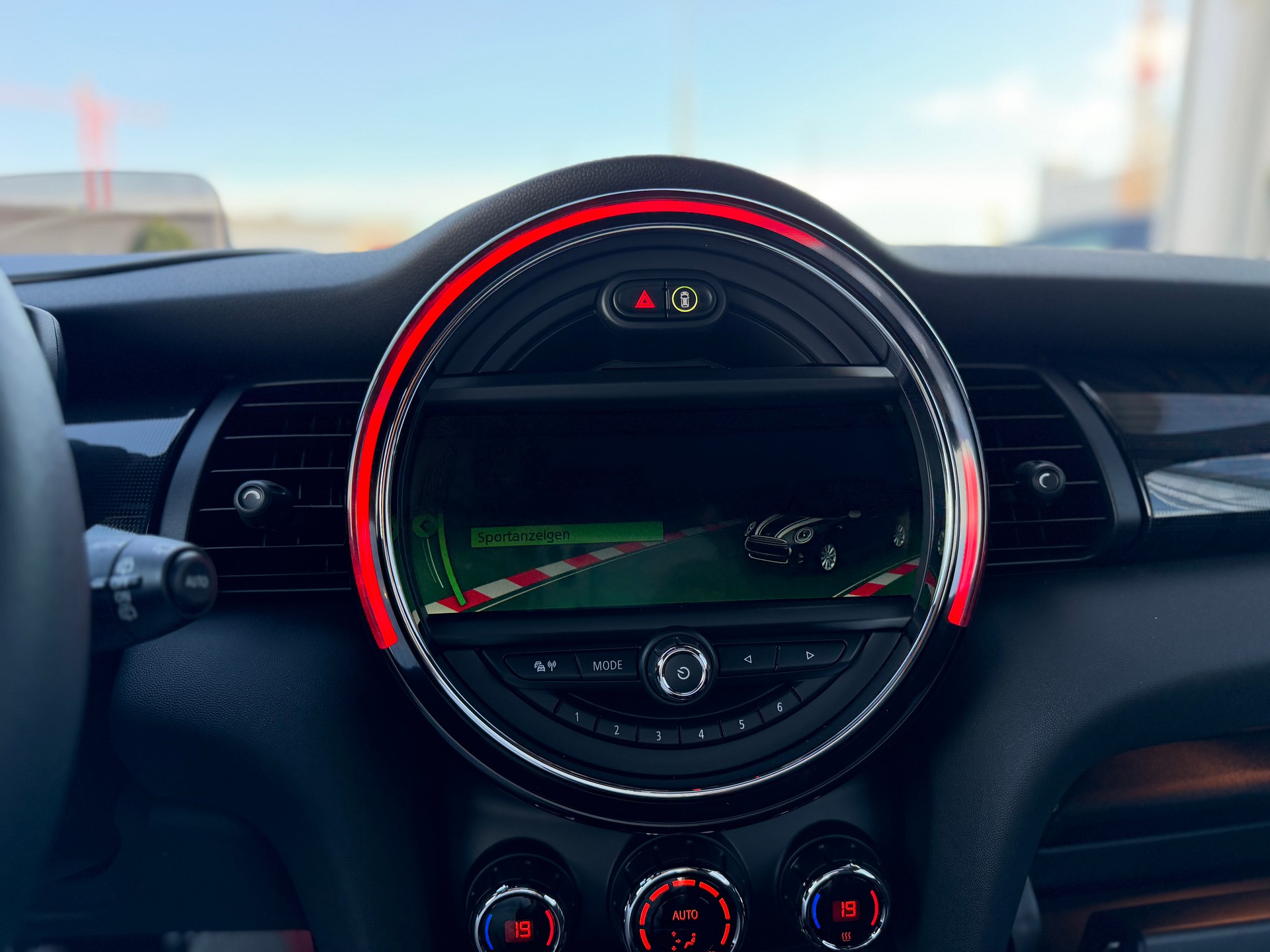 MINI Cooper King's Cross Steptronic DKG-image-24