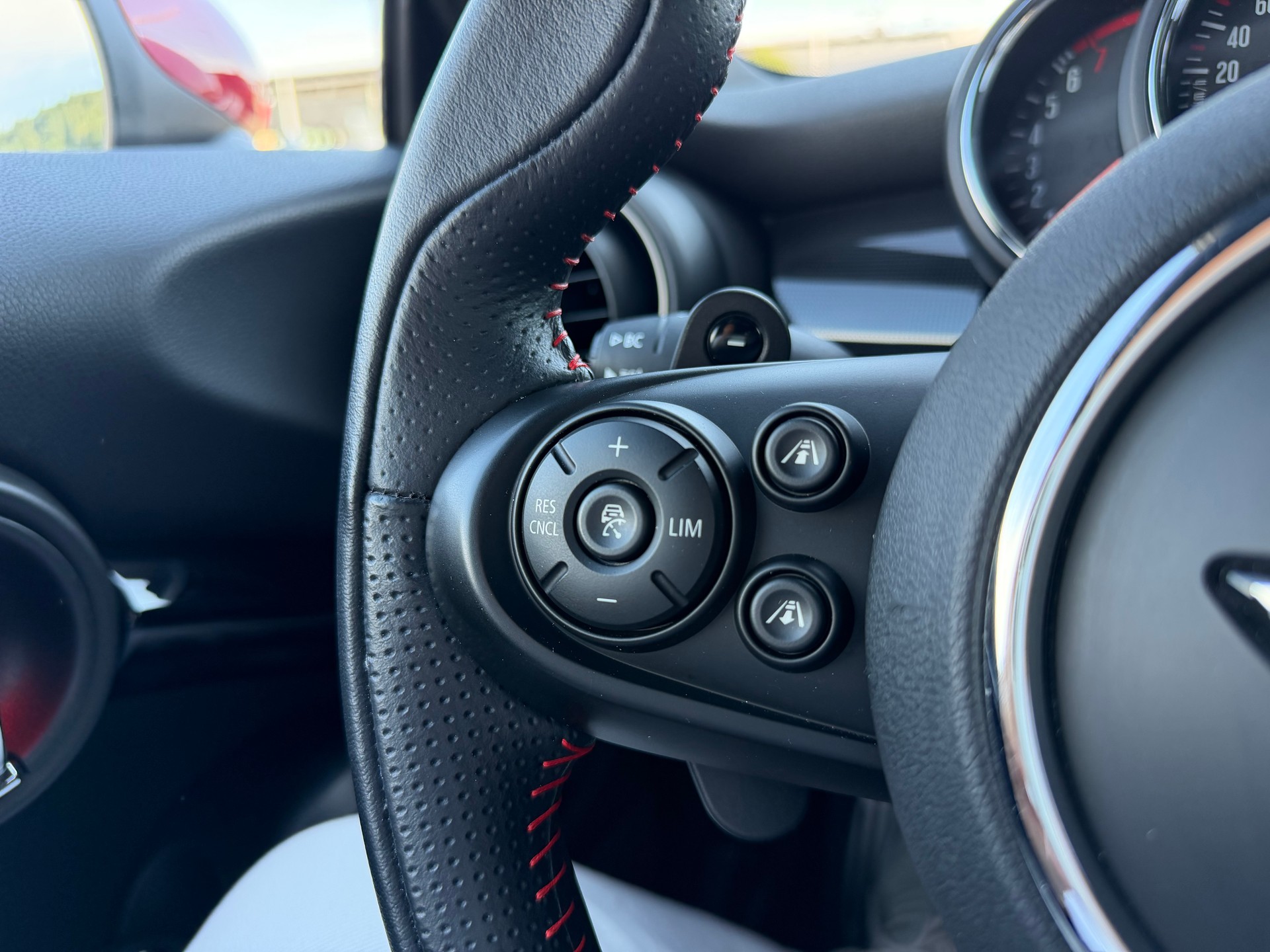 MINI Cooper King's Cross Steptronic DKG-image-17