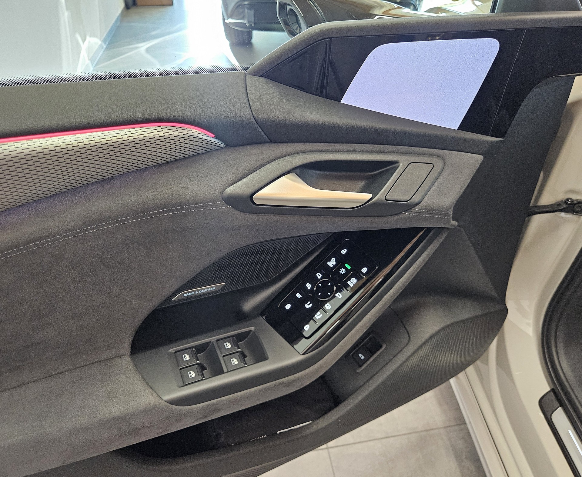 AUDI A6 Sportback e-tron quattro S-Line Tech pro mit traumhafter Ausstattung!-image-13