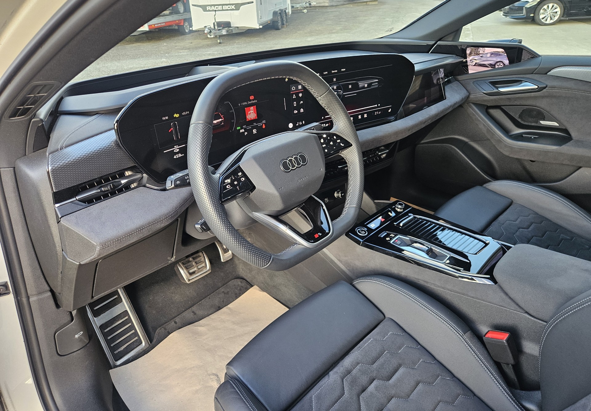 AUDI A6 Sportback e-tron quattro S-Line Tech pro mit traumhafter Ausstattung!-image-8
