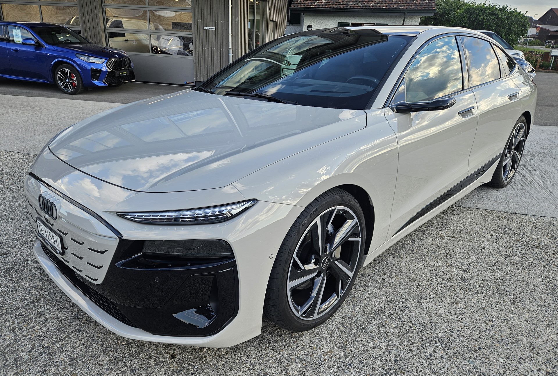 AUDI A6 Sportback e-tron quattro S-Line Tech pro mit traumhafter Ausstattung!-image-2
