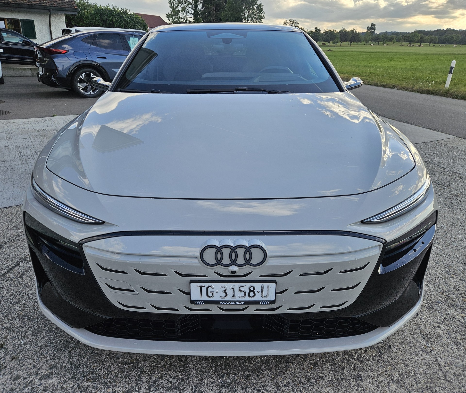 AUDI A6 Sportback e-tron quattro S-Line Tech pro mit traumhafter Ausstattung!-image-1