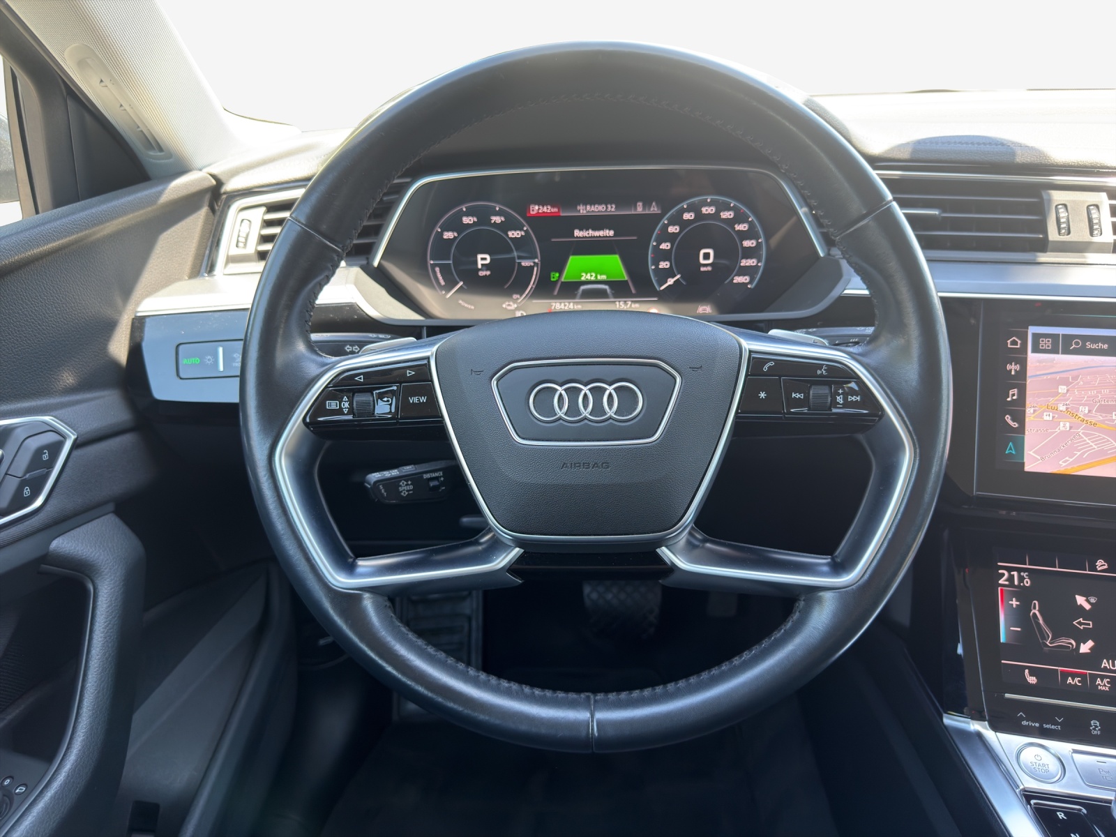 AUDI e-tron 50 quattro-image-10