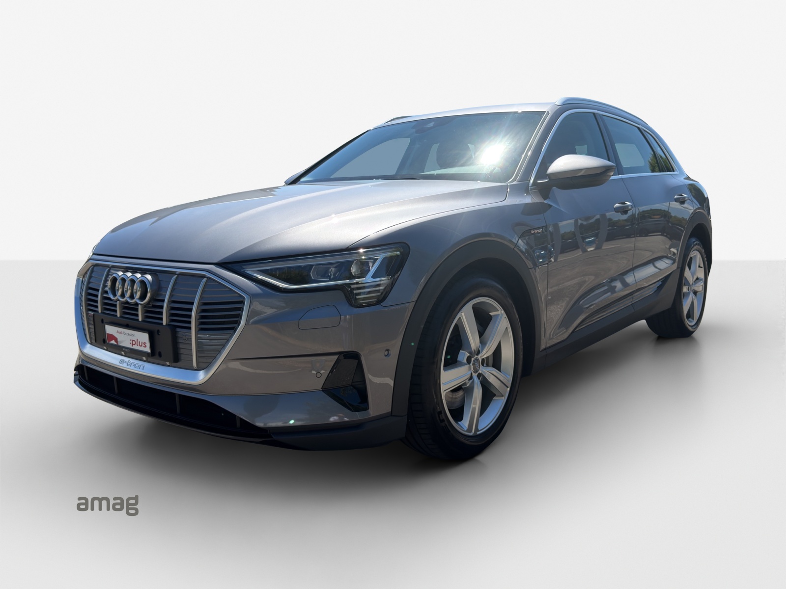 AUDI e-tron 50 quattro-image-0