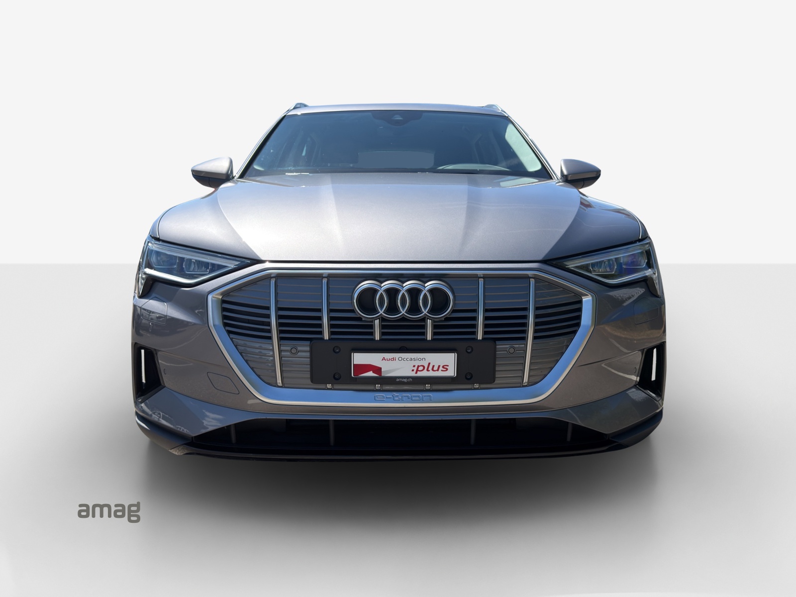 AUDI e-tron 50 quattro-image-7