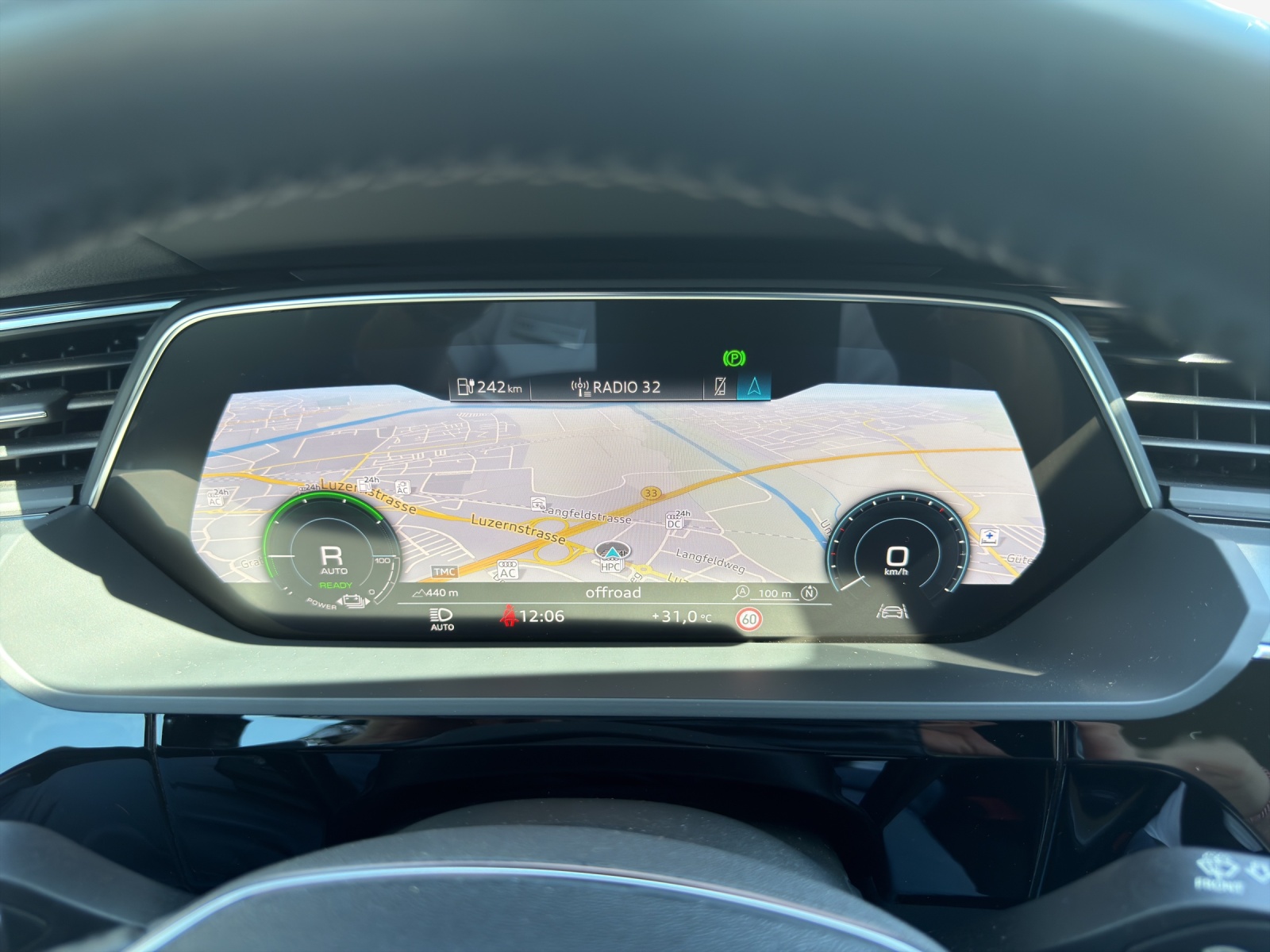AUDI e-tron 50 quattro-image-15
