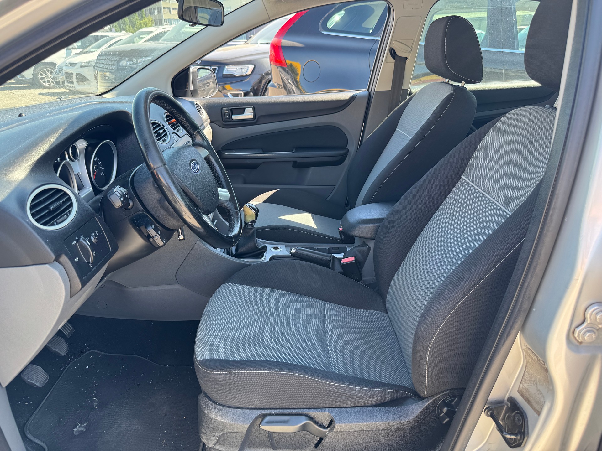 FORD Focus 1.6 TDCi Carving-image-8
