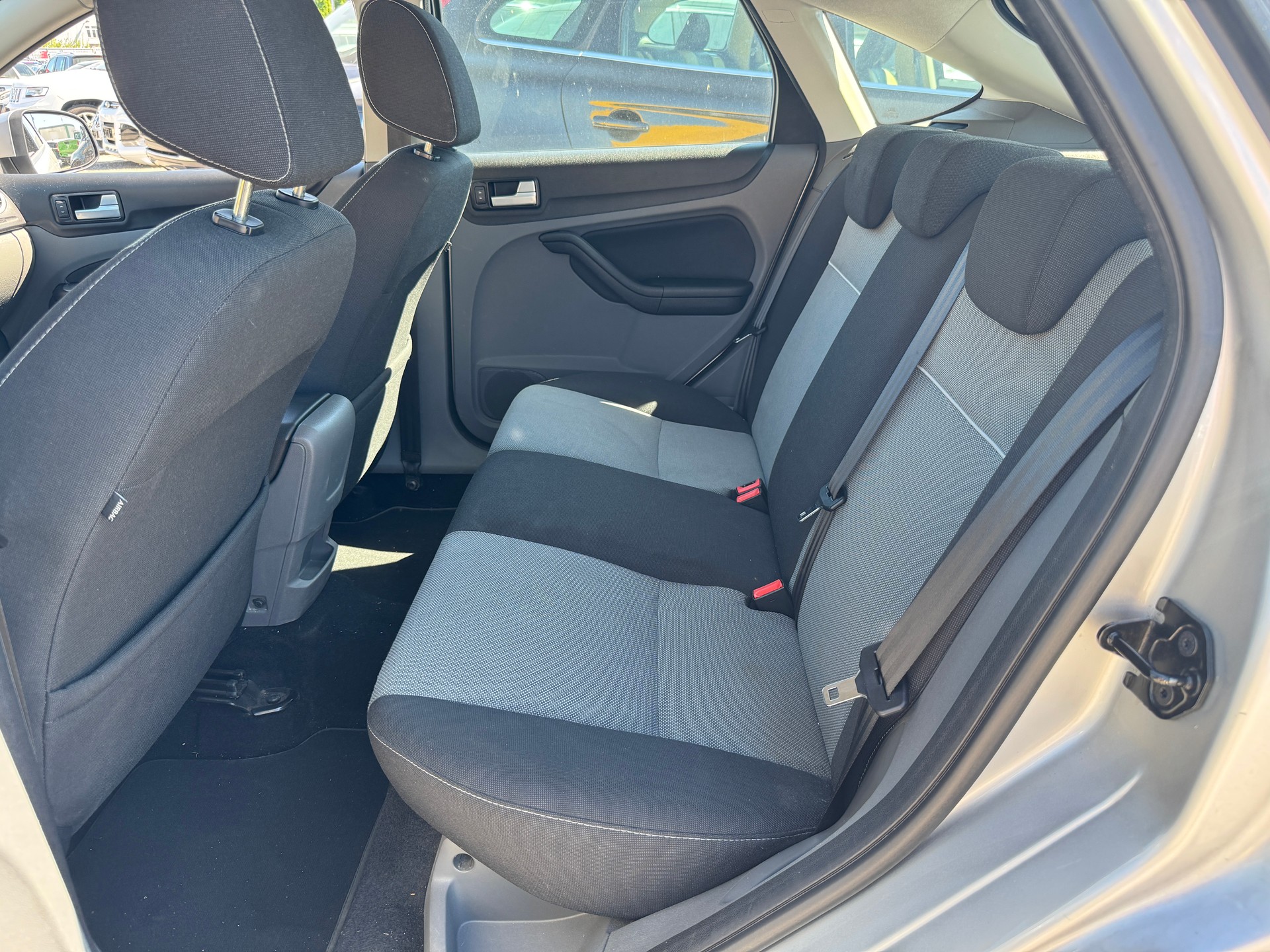 FORD Focus 1.6 TDCi Carving-image-9