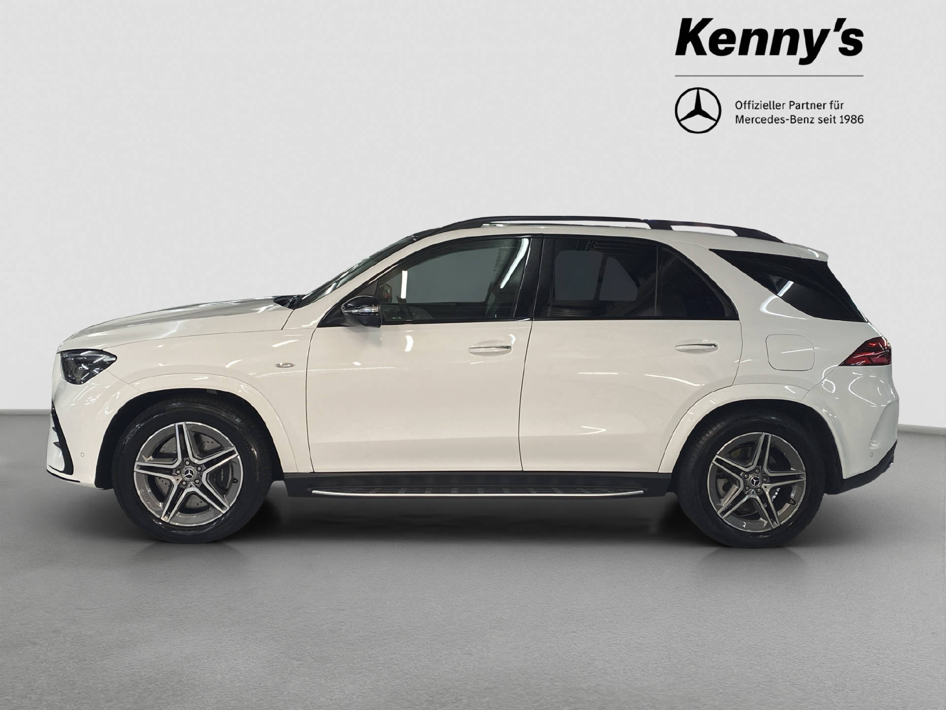 MERCEDES-BENZ GLE 400 e EQ Star AMG Line-showroom-element-3