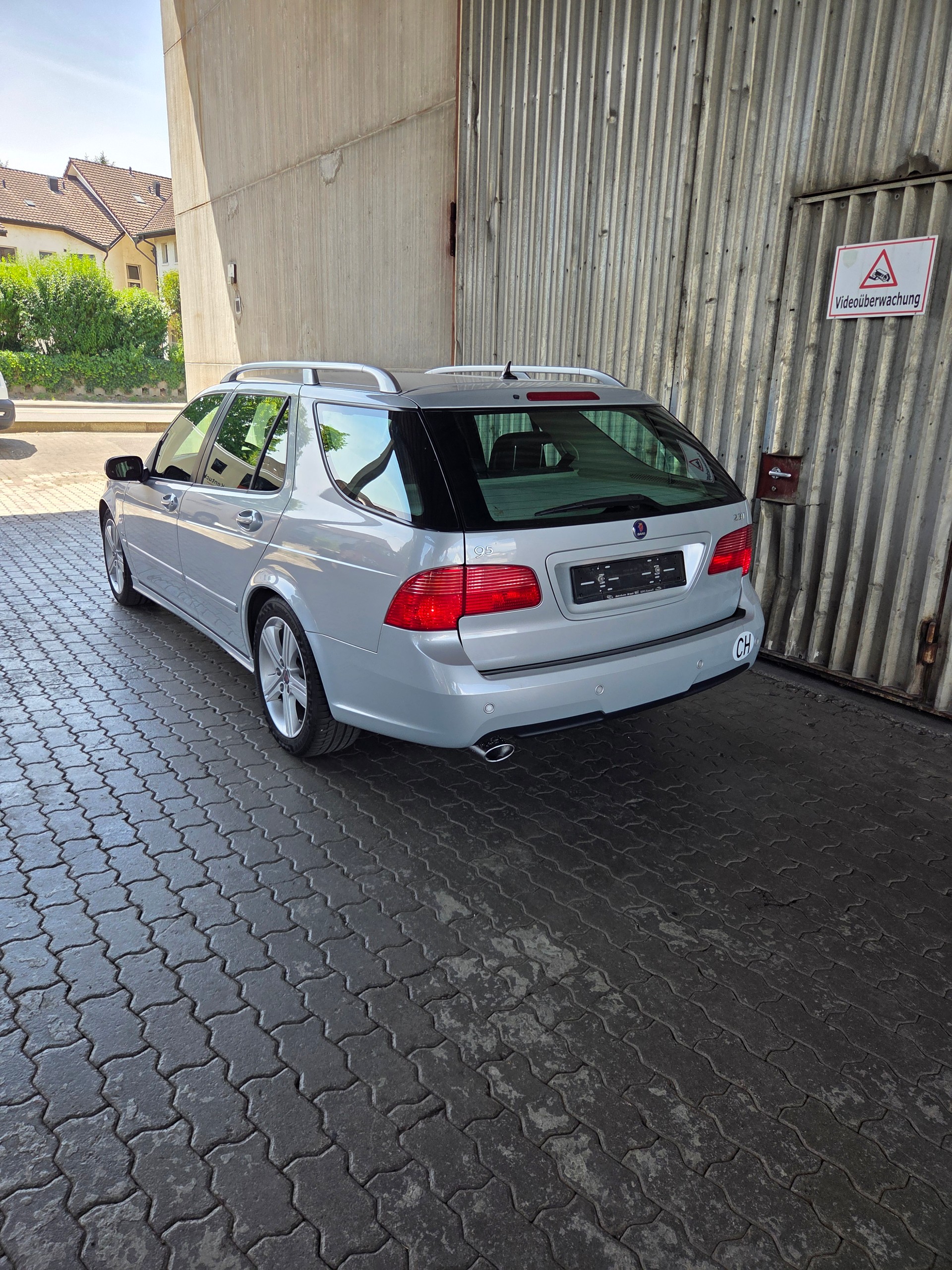 SAAB 9-5 2.3T Griffin Automatic-image-2