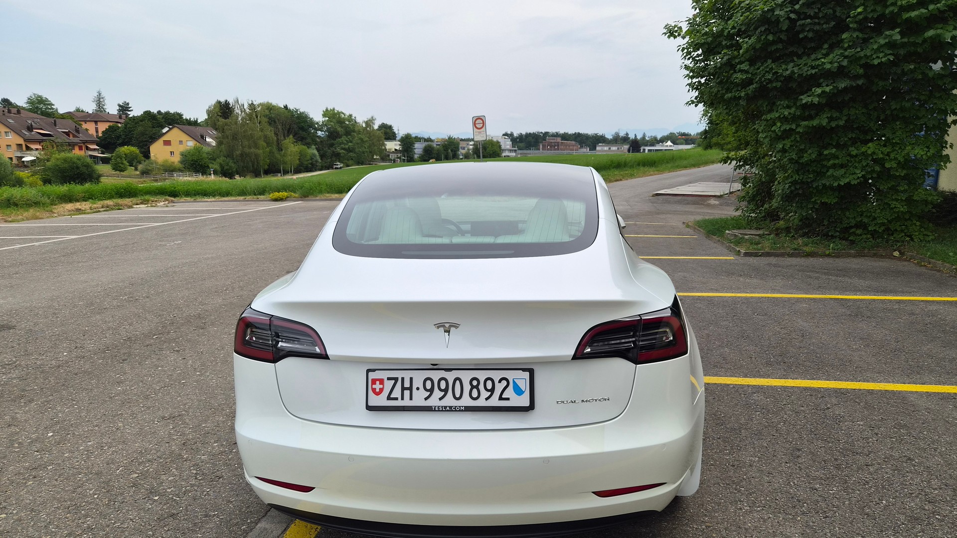 TESLA Model 3 Long Range Dual Motor AWD-image-5