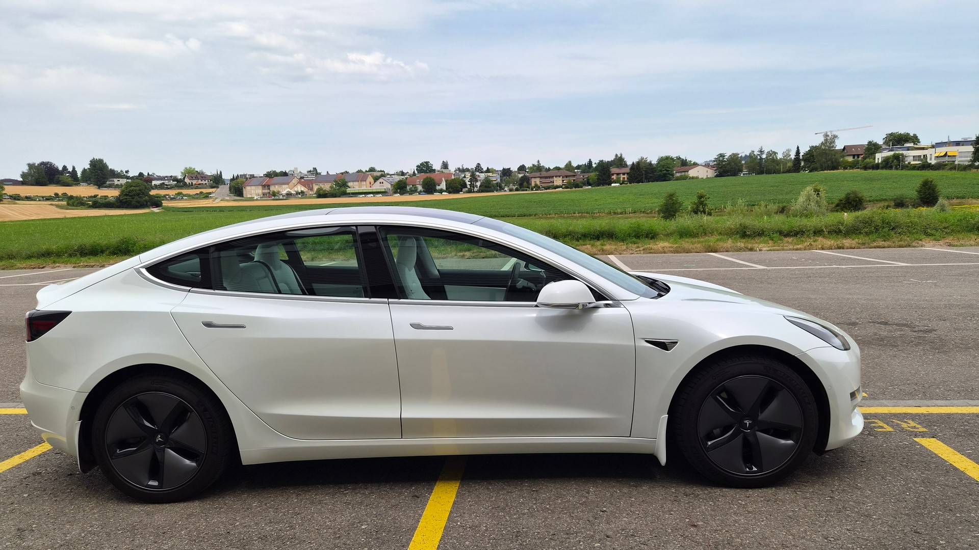 TESLA Model 3 Long Range Dual Motor AWD-image-3