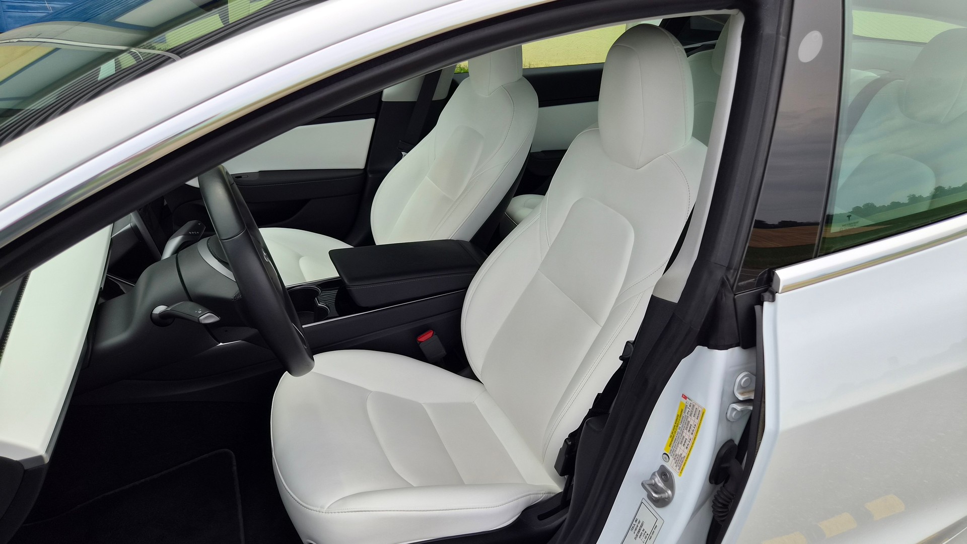 TESLA Model 3 Long Range Dual Motor AWD-image-10