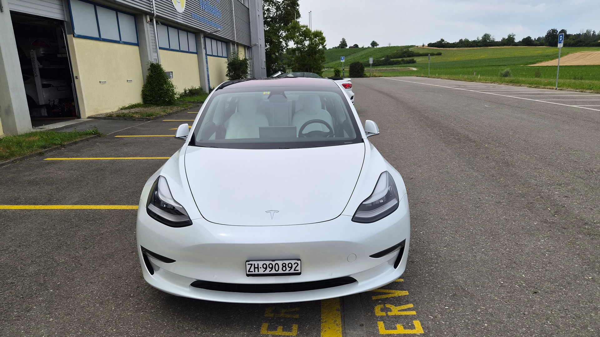 TESLA Model 3 Long Range Dual Motor AWD-image-1