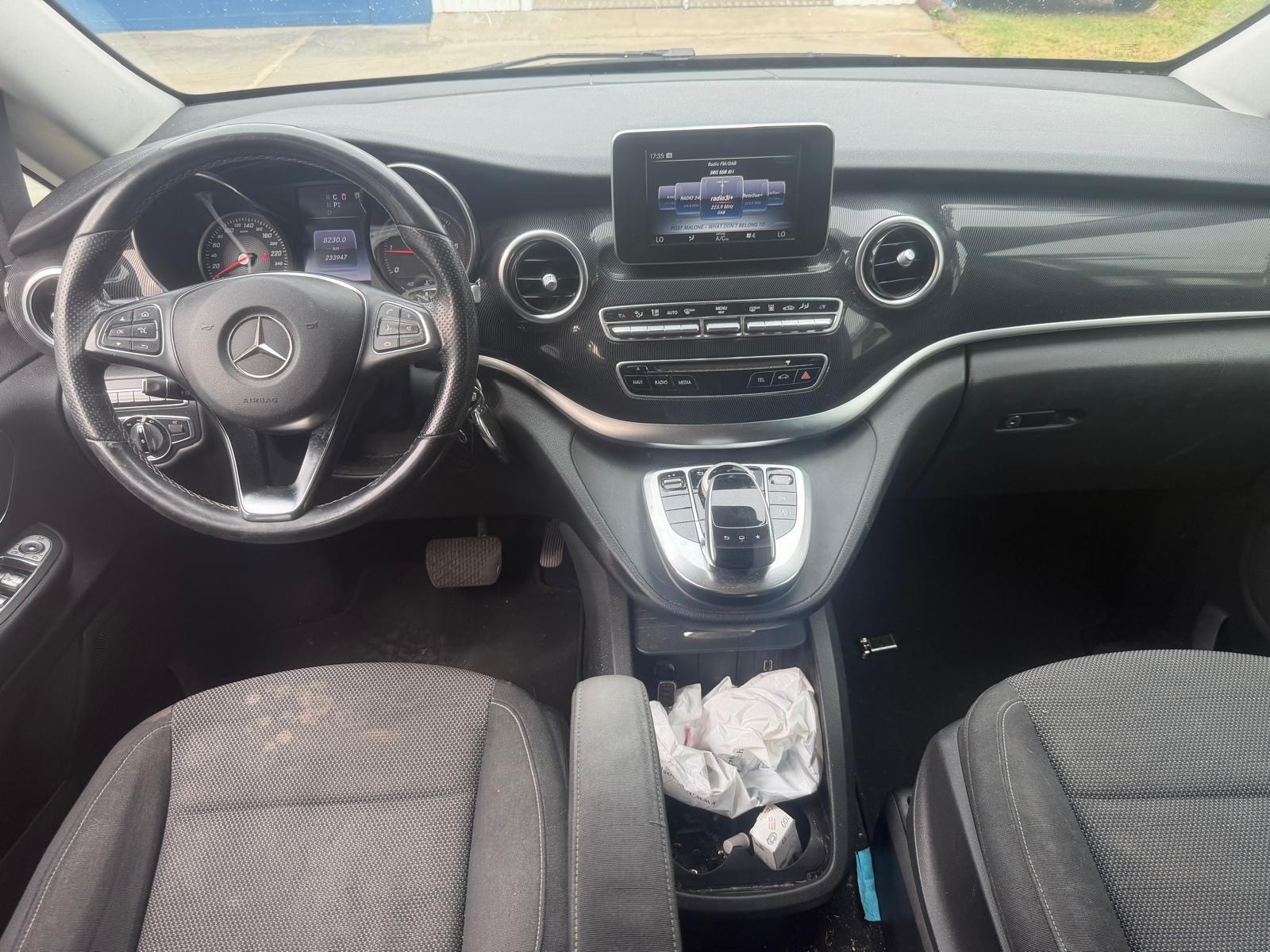 MERCEDES-BENZ V 250 d Avantgarde extralang 7G-Tronic-image-5