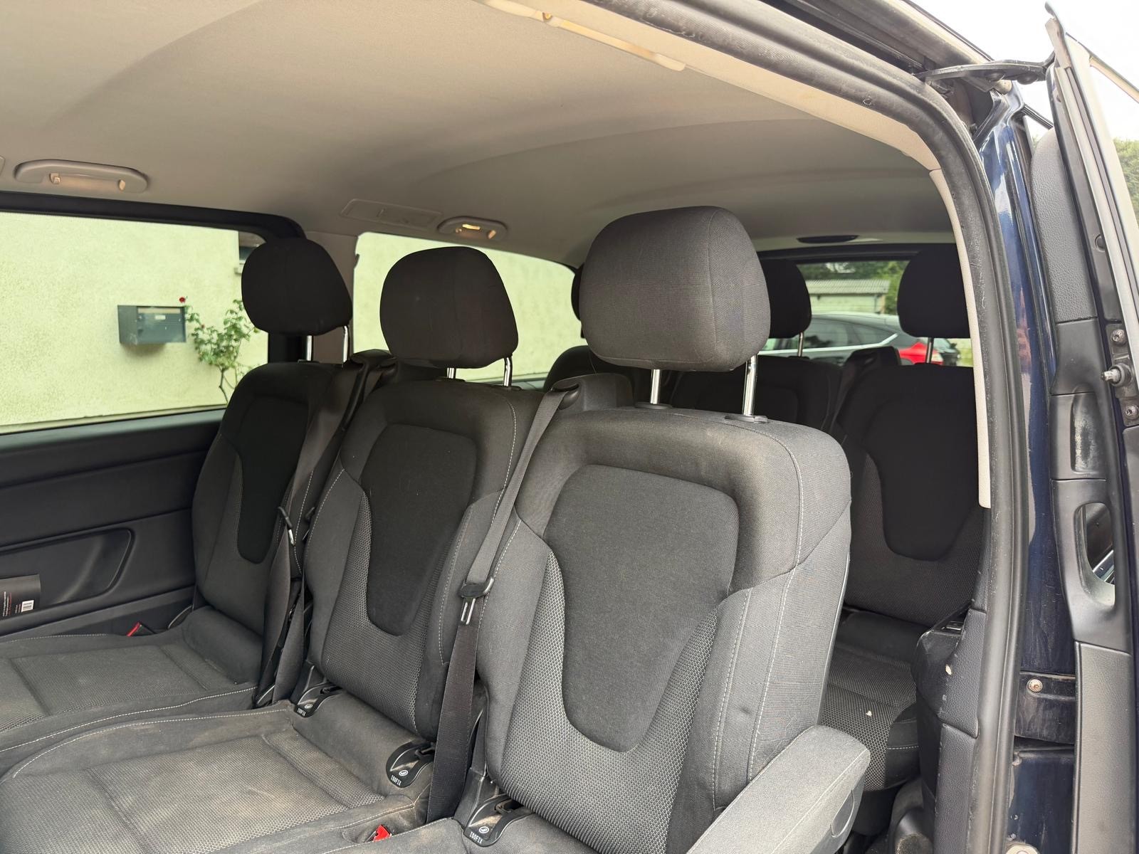 MERCEDES-BENZ V 250 d Avantgarde extralang 7G-Tronic-image-4