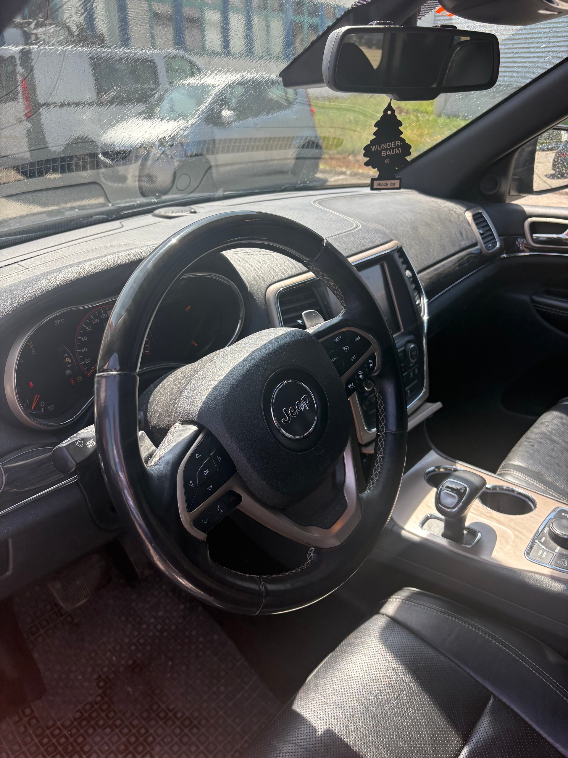 JEEP Grand Cherokee 3.0 CRD Overland Automatic-image-3