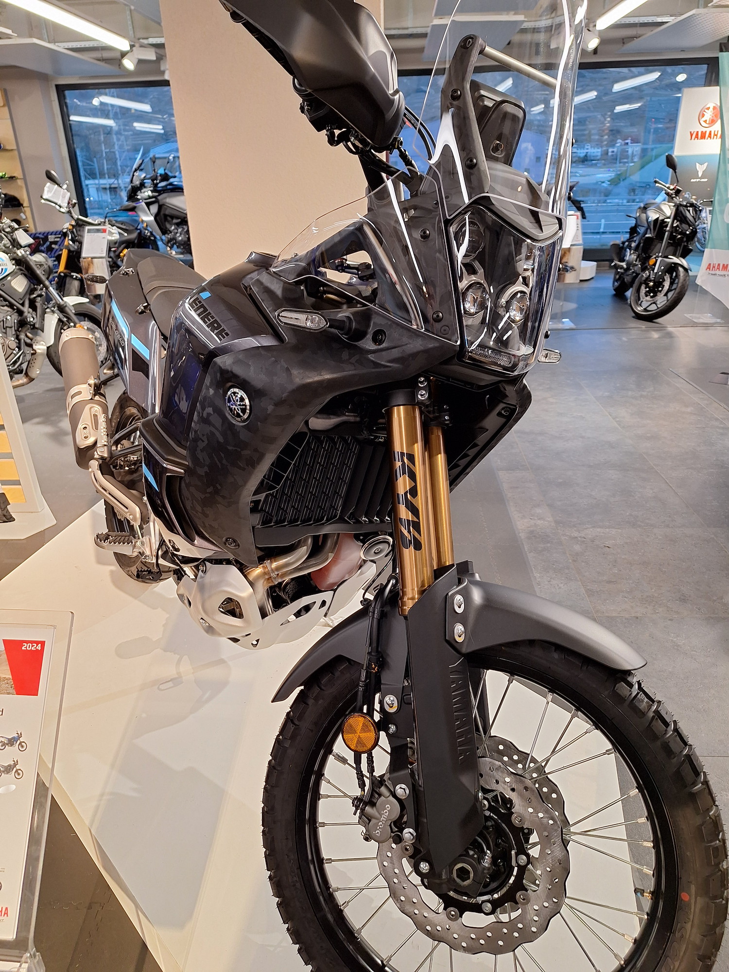 YAMAHA Ténéré 700 World Raid-showroom-element-1