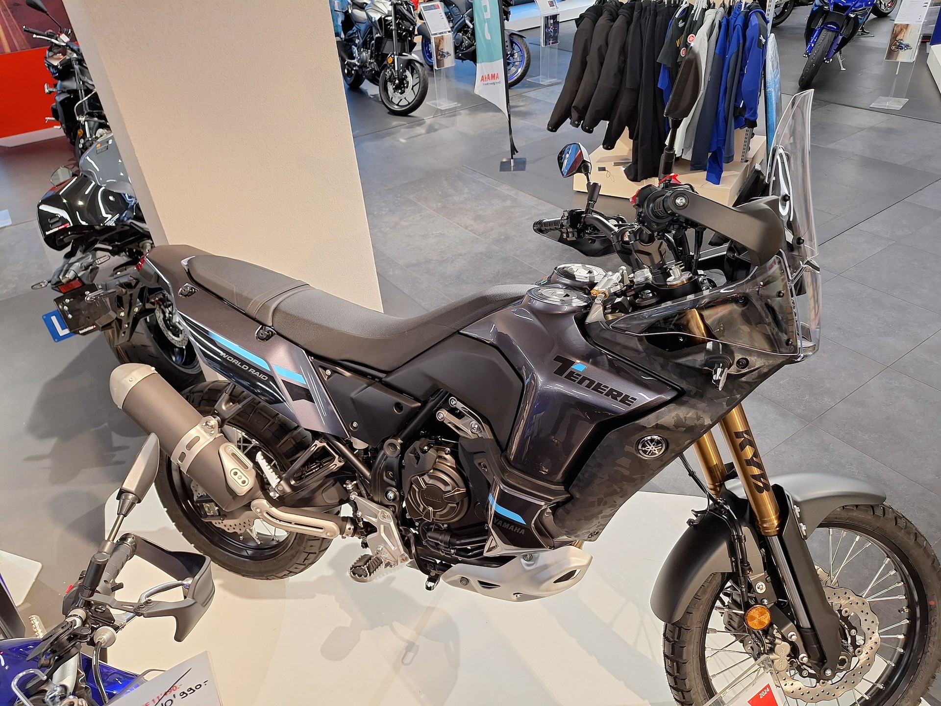 YAMAHA Ténéré 700 World Raid-showroom-element-3