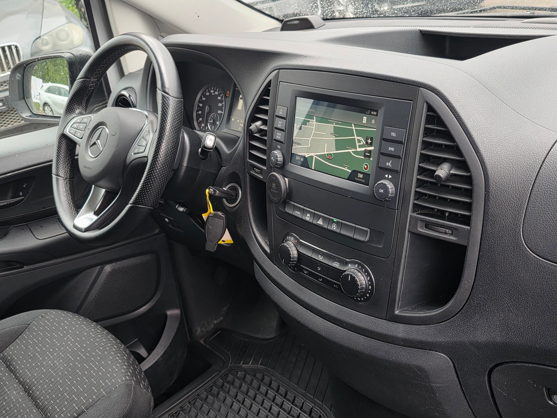 MERCEDES-BENZ Vito 114 CDI Extralang 9G-Tronic 4Matic ** Automat ** Navi ** Klima **Anhängerkupplung **-image-12