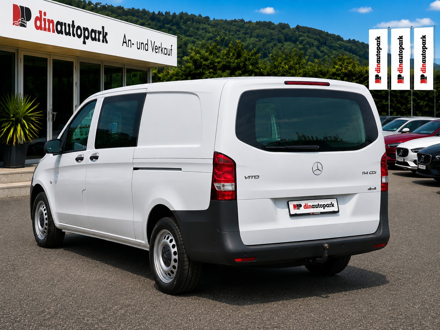 MERCEDES-BENZ Vito 114 CDI Extralang 9G-Tronic 4Matic ** Automat ** Navi ** Klima **Anhängerkupplung **-image-3