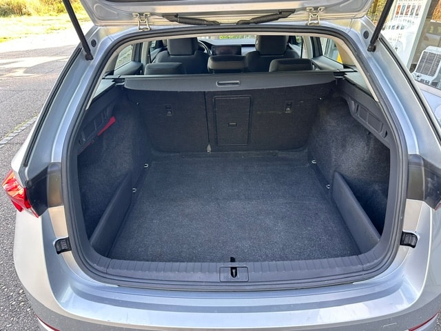 SKODA Octavia Combi 2.0 TDI DSG Ambition-image-7