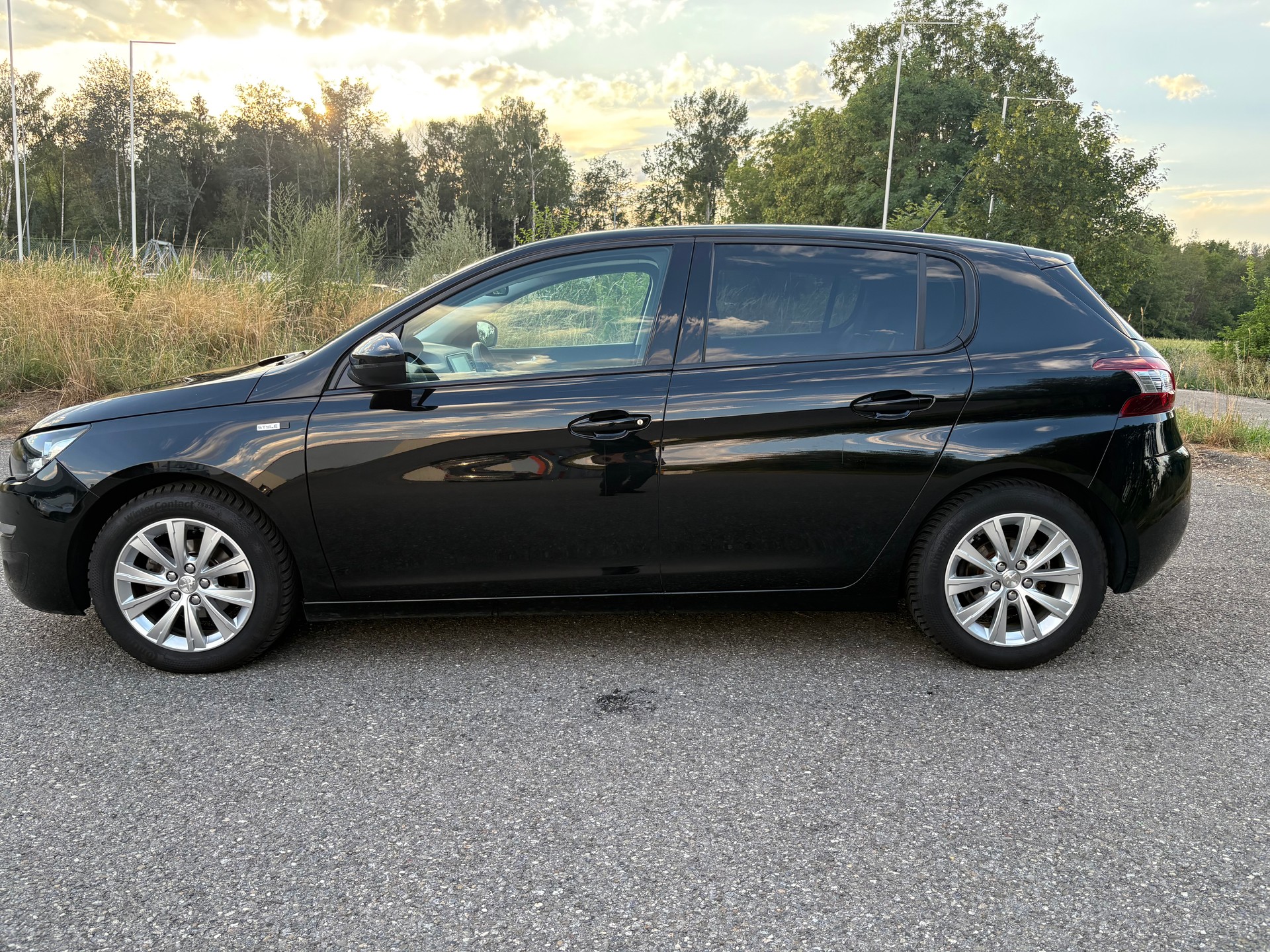 PEUGEOT 308 1.2 THP Style-image-5