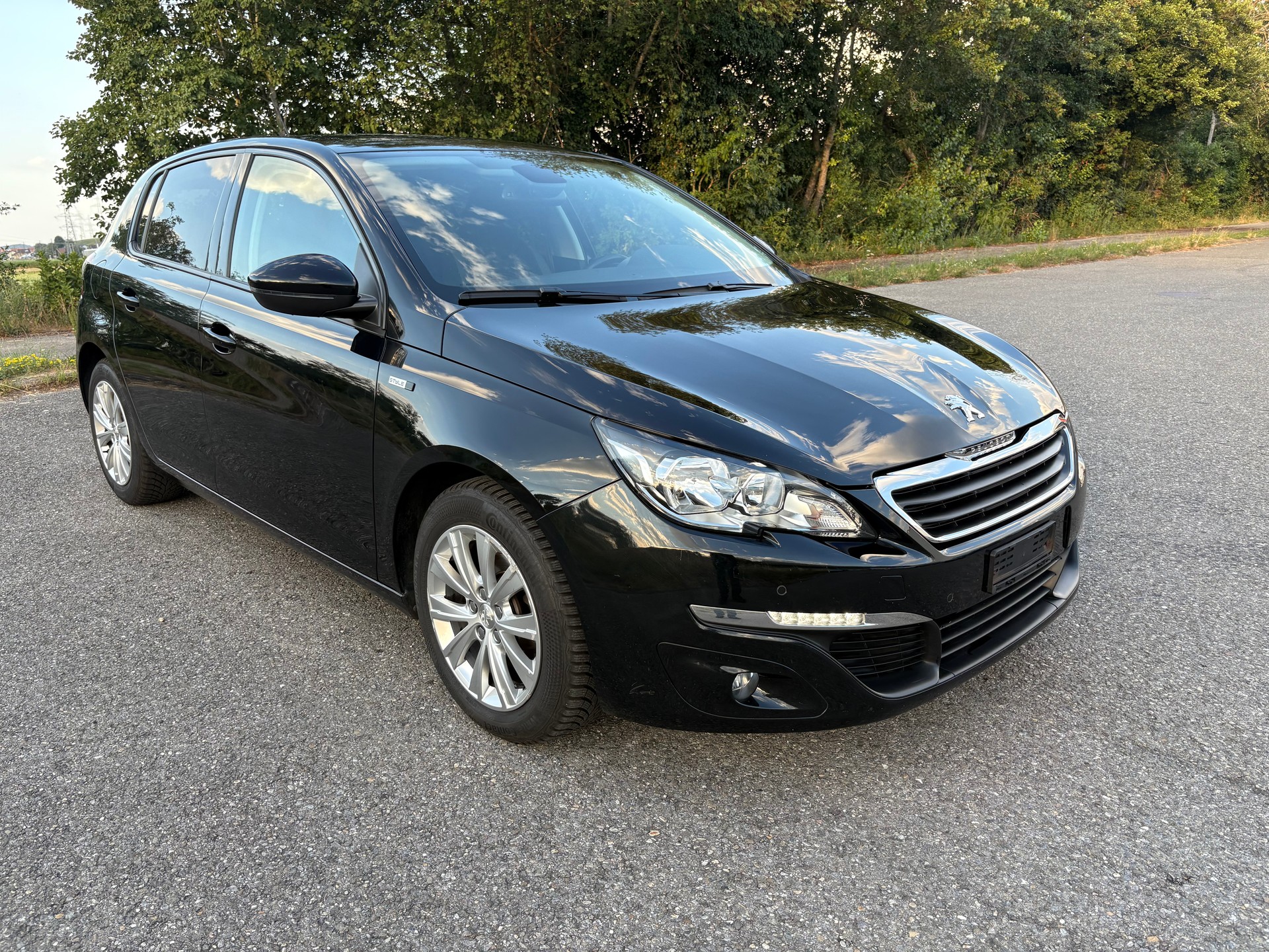 PEUGEOT 308 1.2 THP Style-image-2