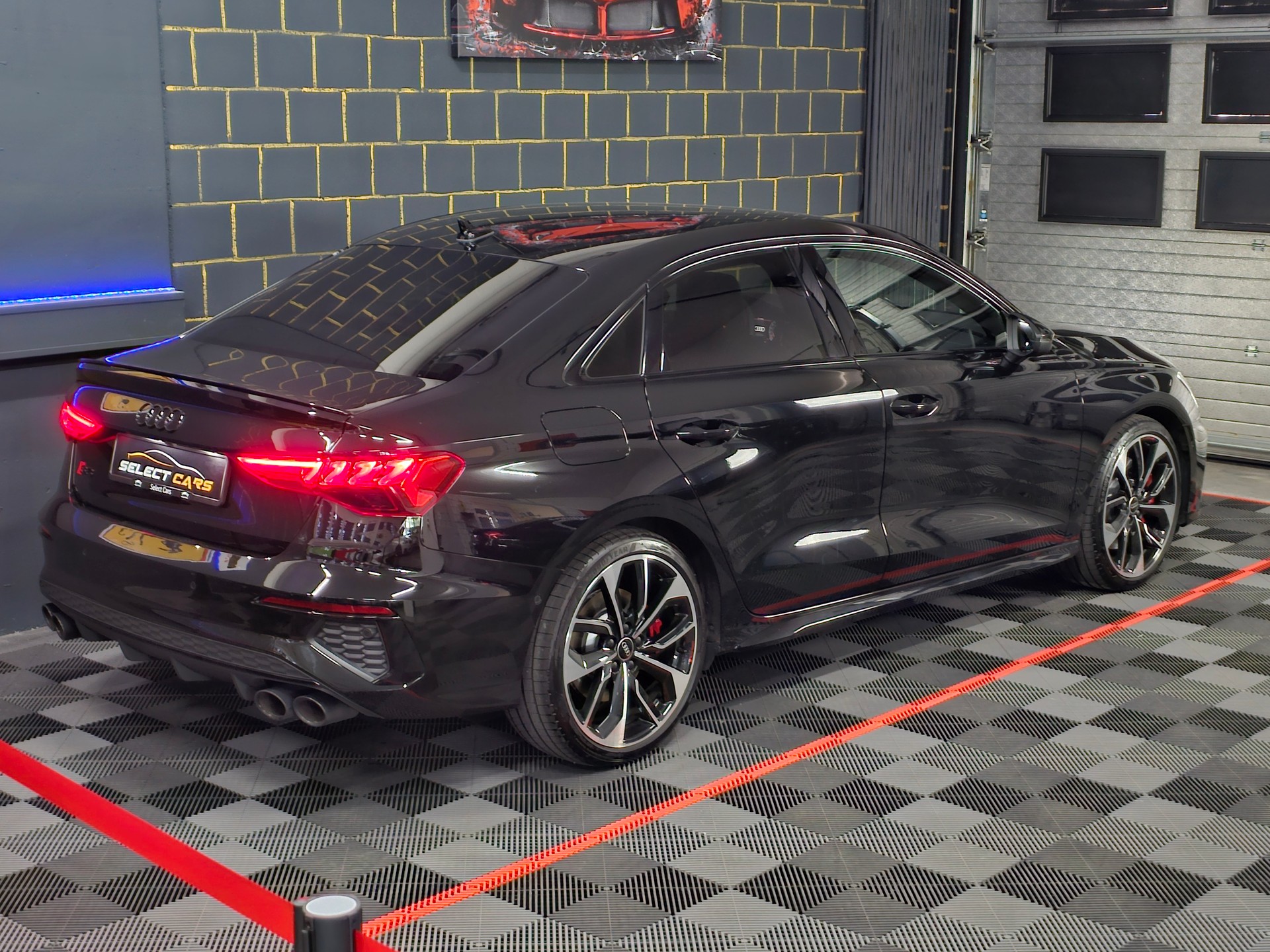 AUDI S3 Limousine 2.0 TFSI quattro S-tronic-image-2