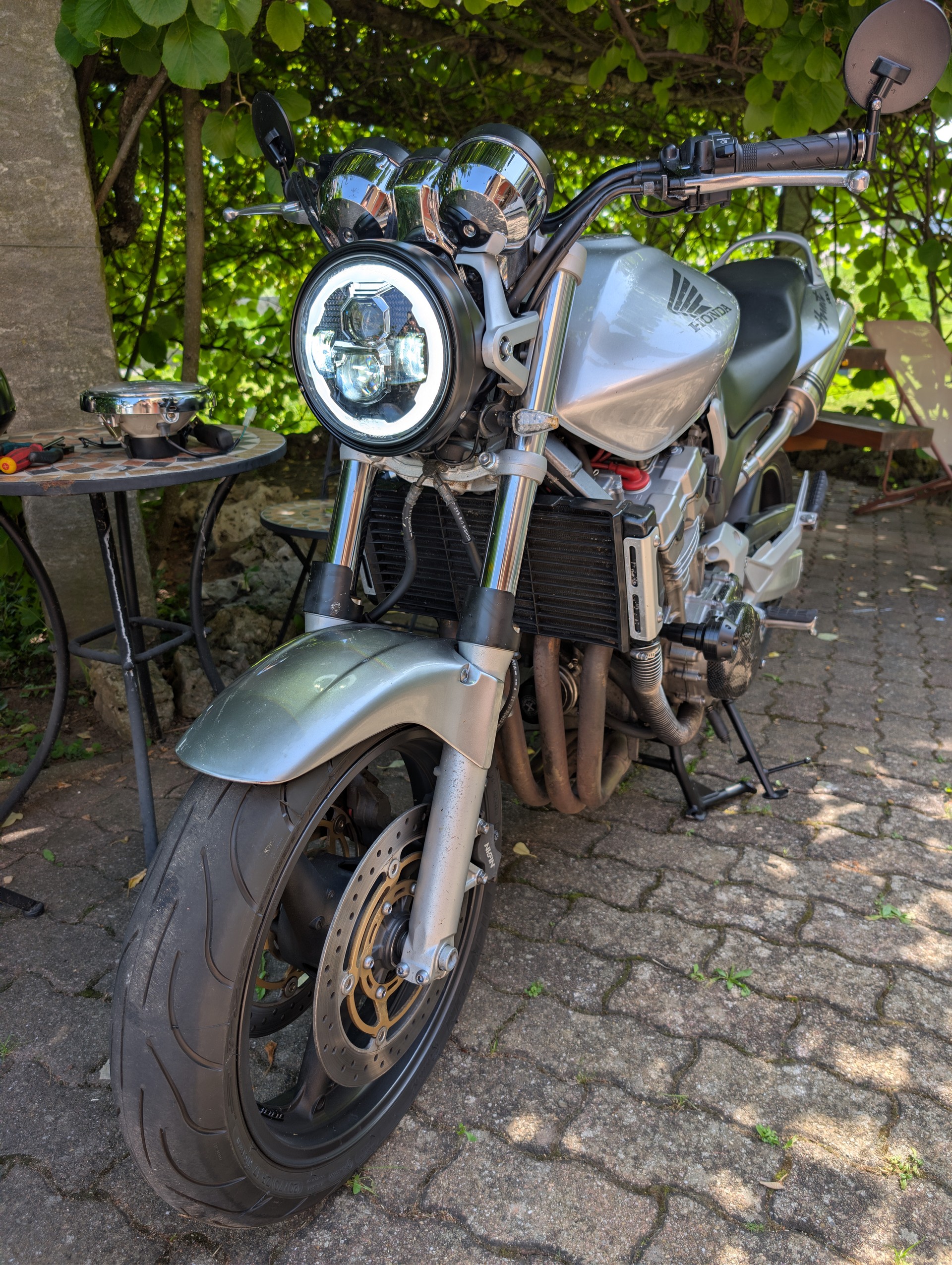 HONDA CB 900 F Hornet-image-1