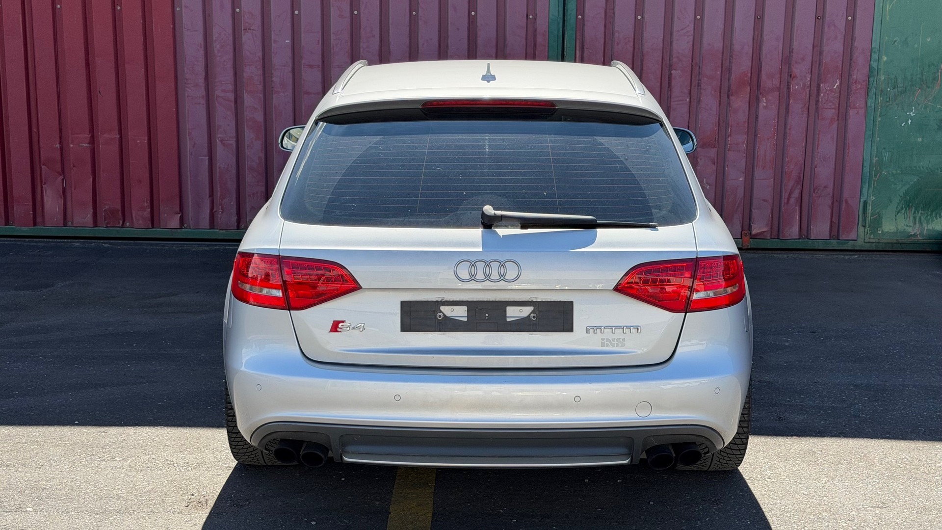 AUDI S4 Avant 3.0 TFSI quattro S-tronic-image-5