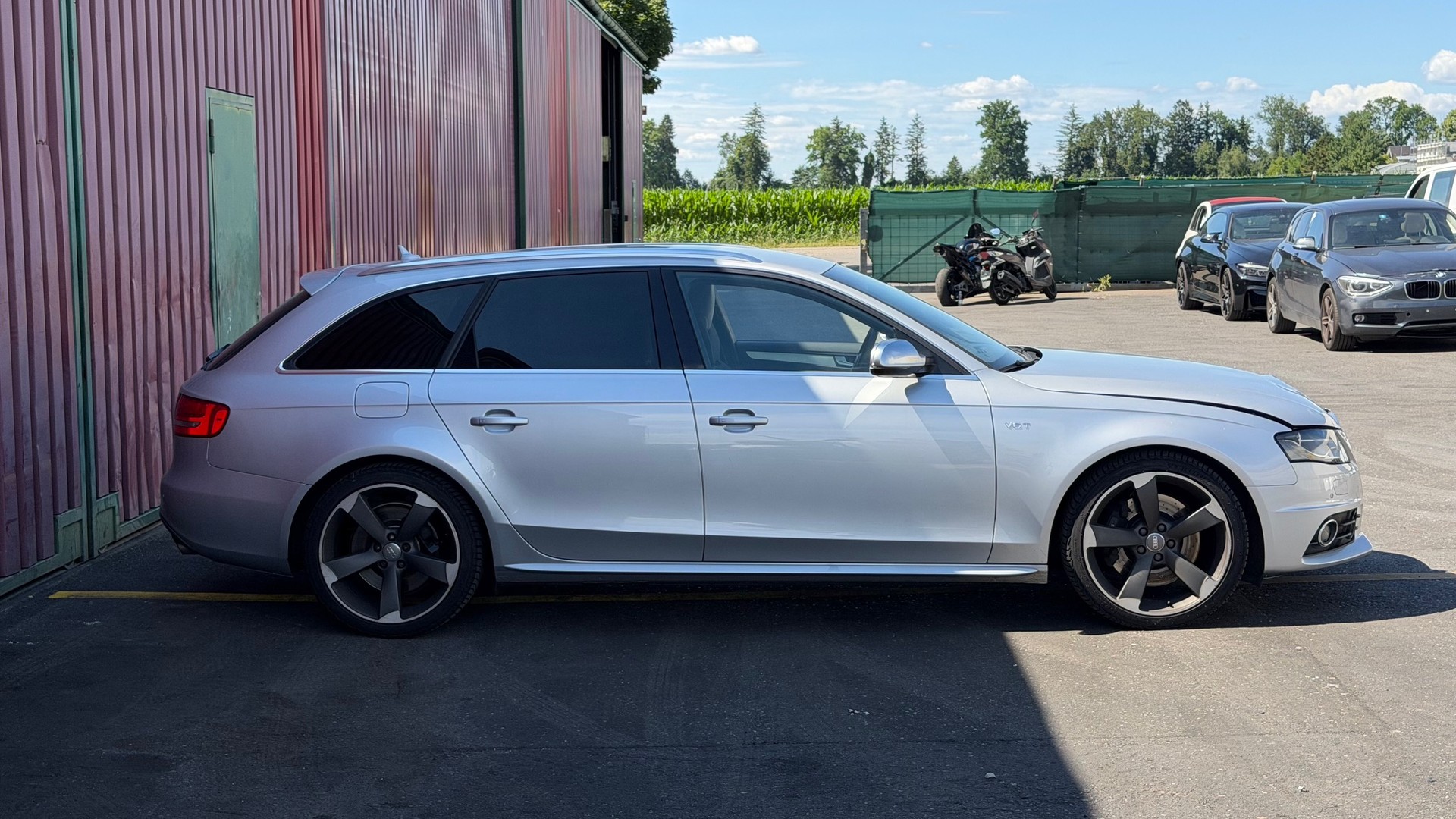 AUDI S4 Avant 3.0 TFSI quattro S-tronic-image-3