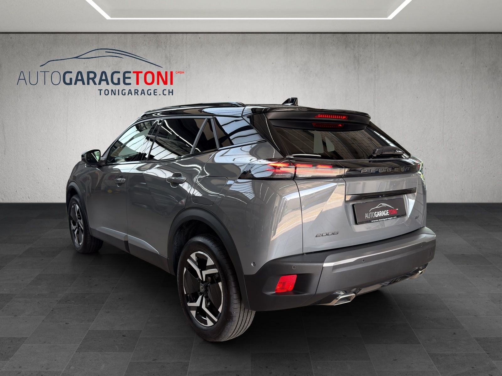 PEUGEOT 2008 1.2 PureTech GT-image-6