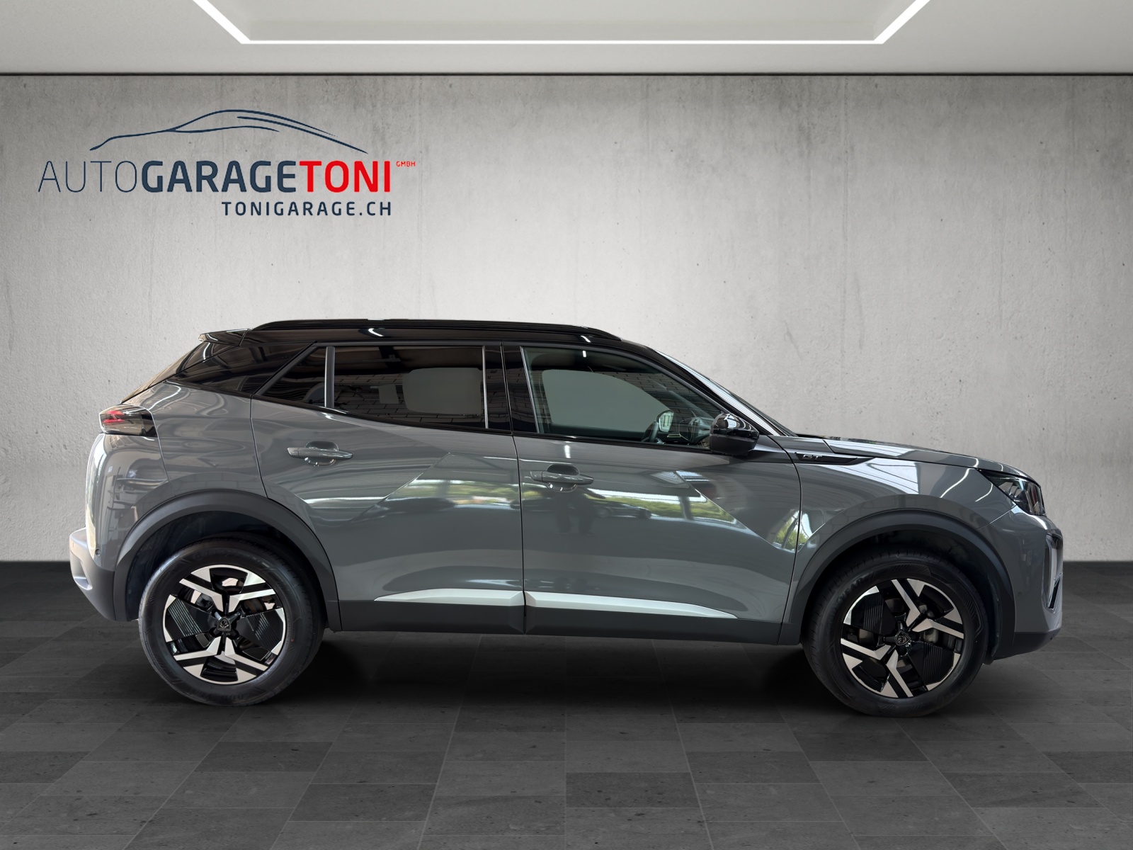 PEUGEOT 2008 1.2 PureTech GT-image-4