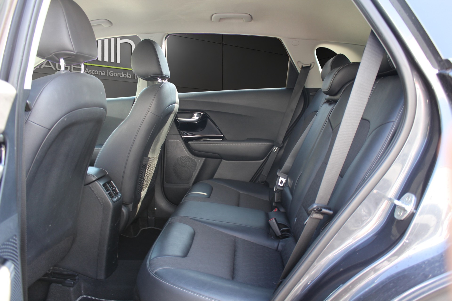 KIA Niro 1.6 GDi Hybrid Power-image-9