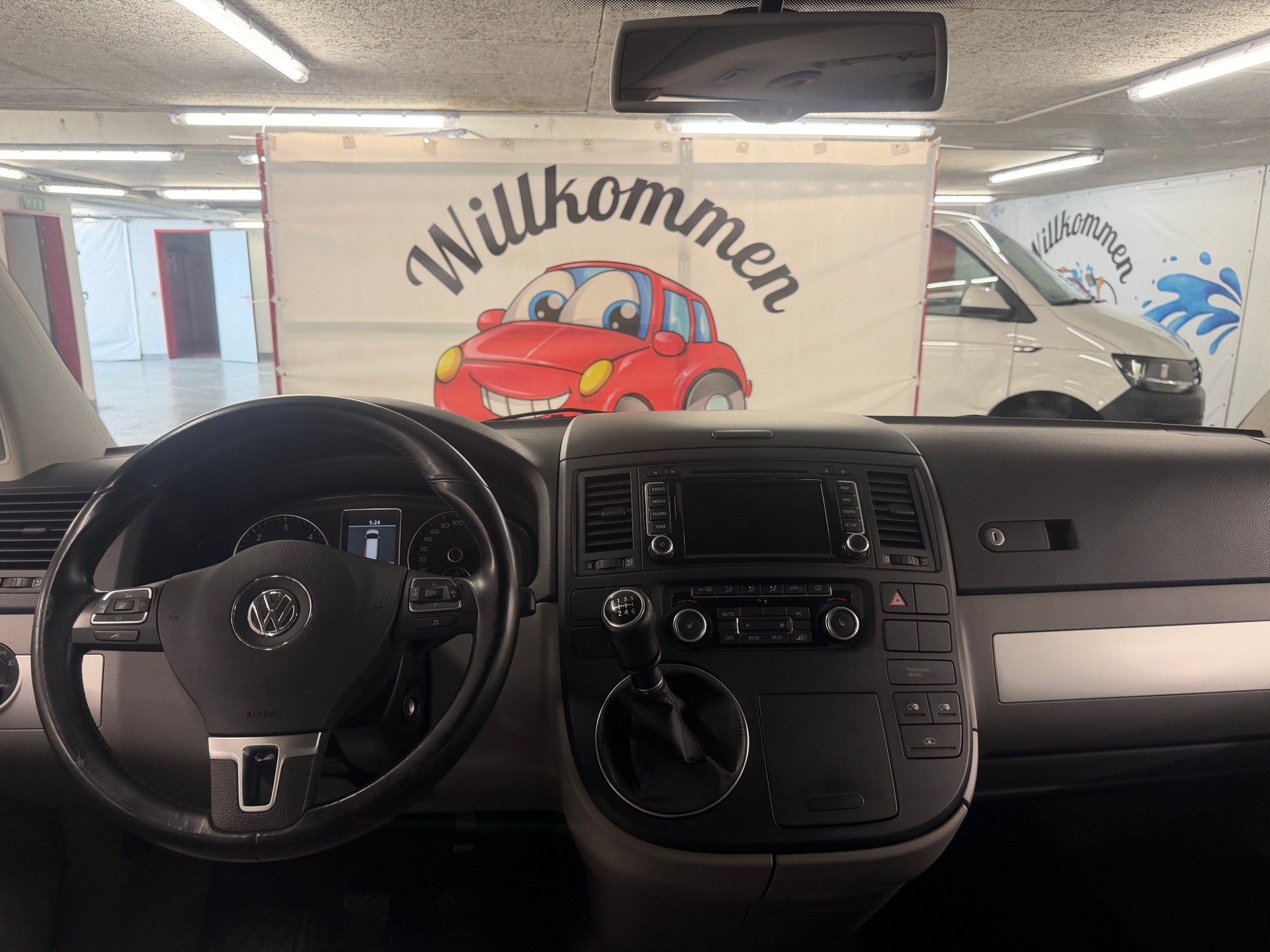 VW T5 Multivan 2.0 Bi-TDI CR PanAmericana 4Motion-image-8
