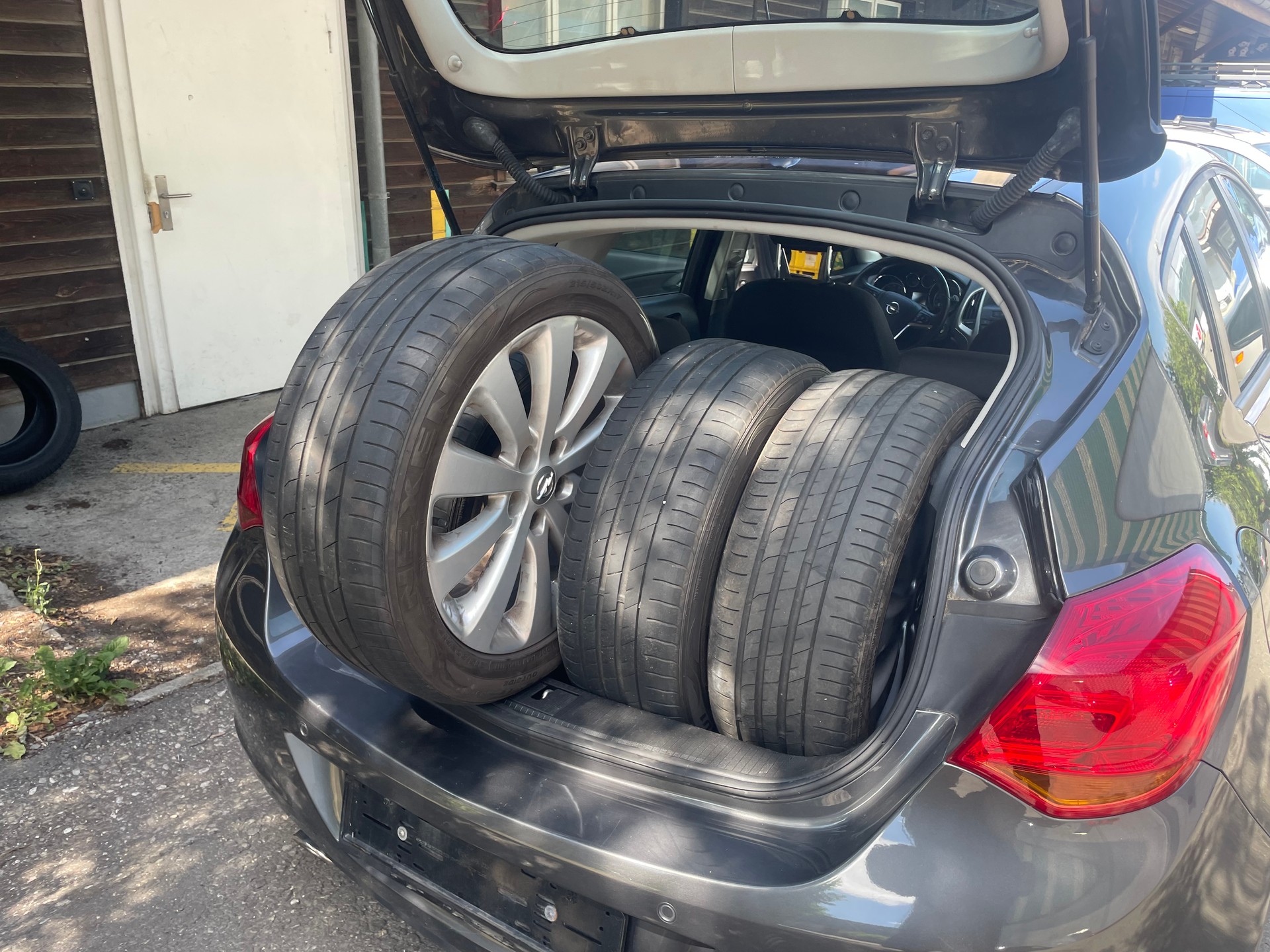 OPEL Astra 1.4i 16V Turbo Enjoy-image-11