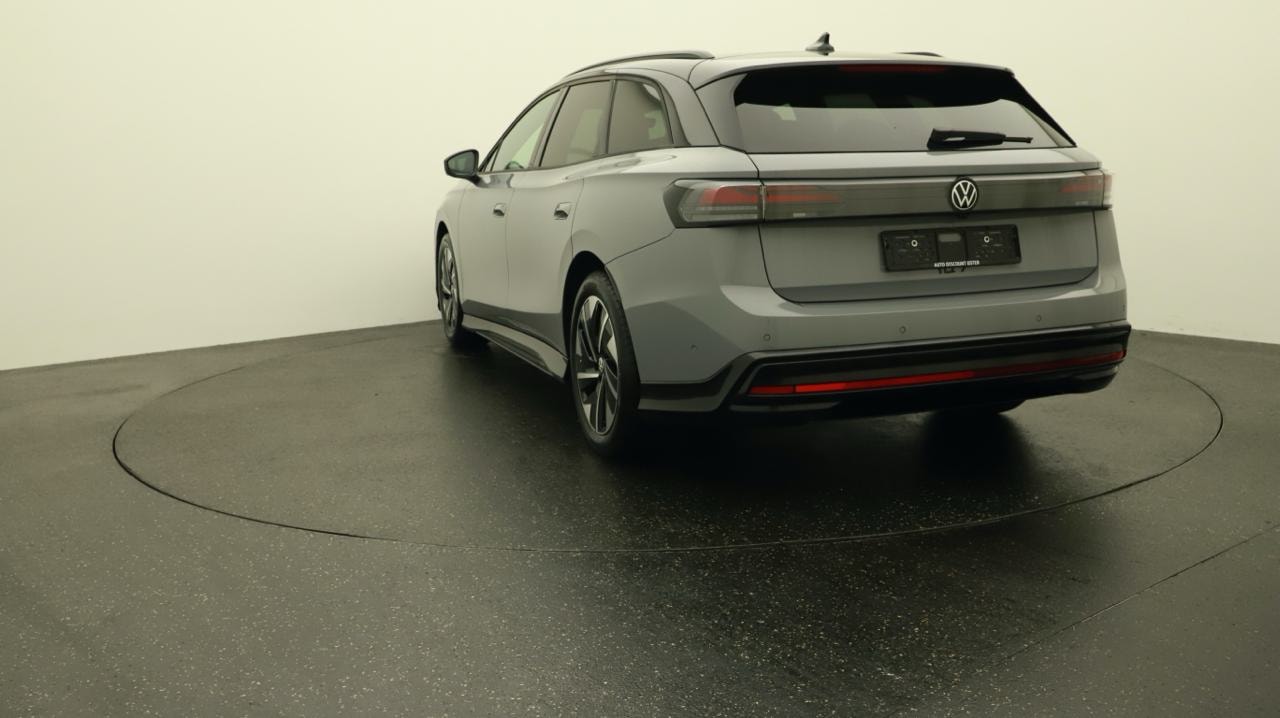 VW ID.7 Tourer Pro 77 kWh Limited-image-3