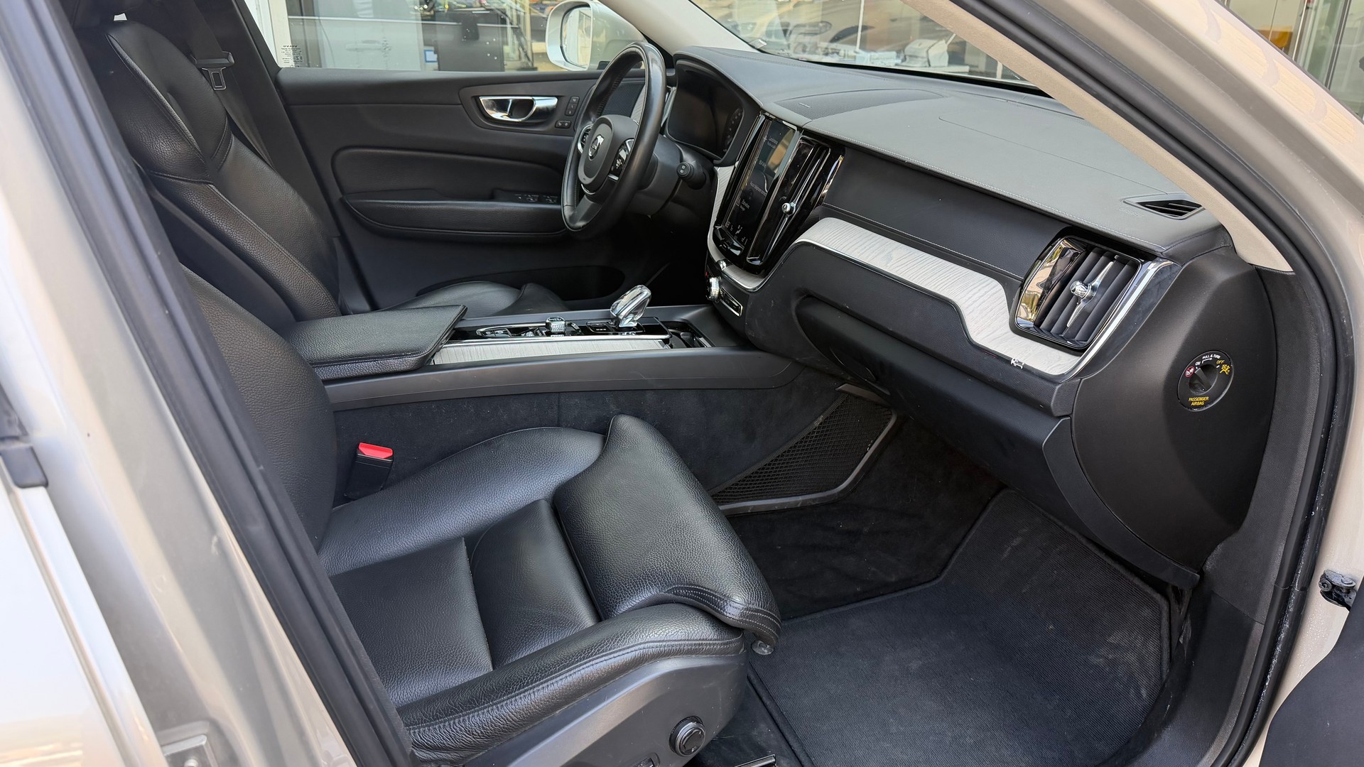 VOLVO XC60 T8 eAWD Inscription Expression Geartronic-image-7